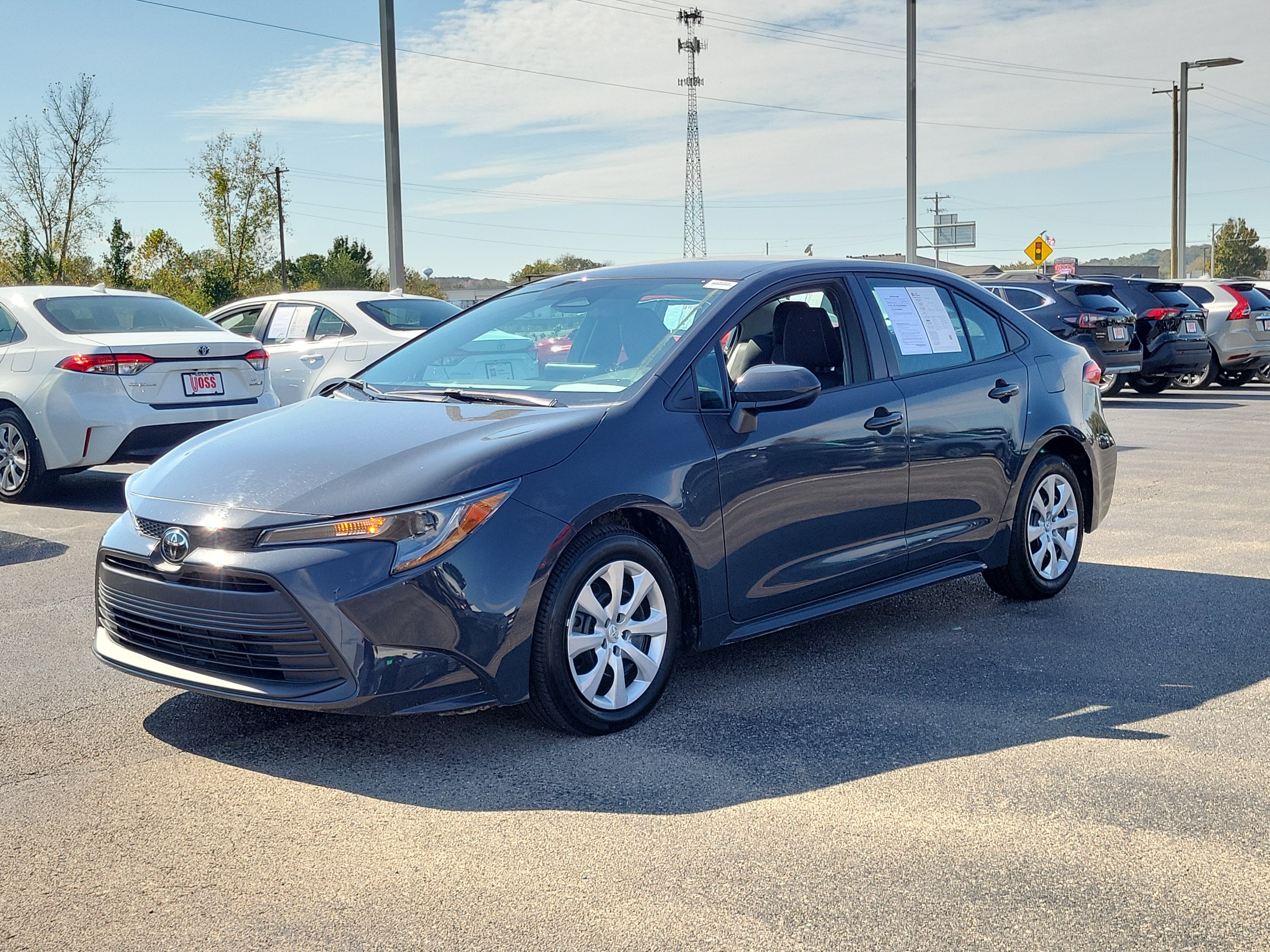 2026 Toyota Corolla LE, photo 6 of 12