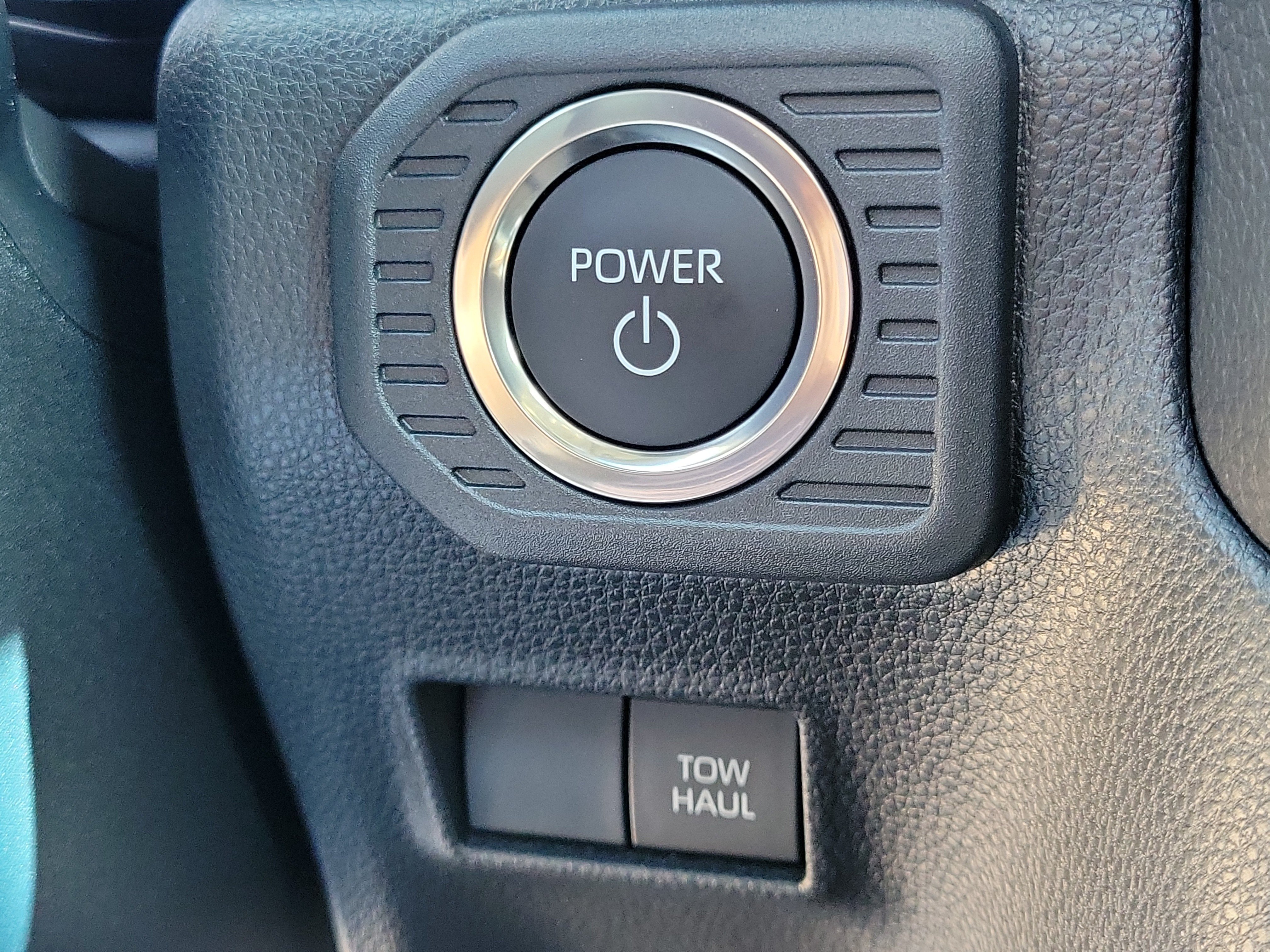 New 2027 Wind Chill Pearl Toyota 4WD (Natl) image 32