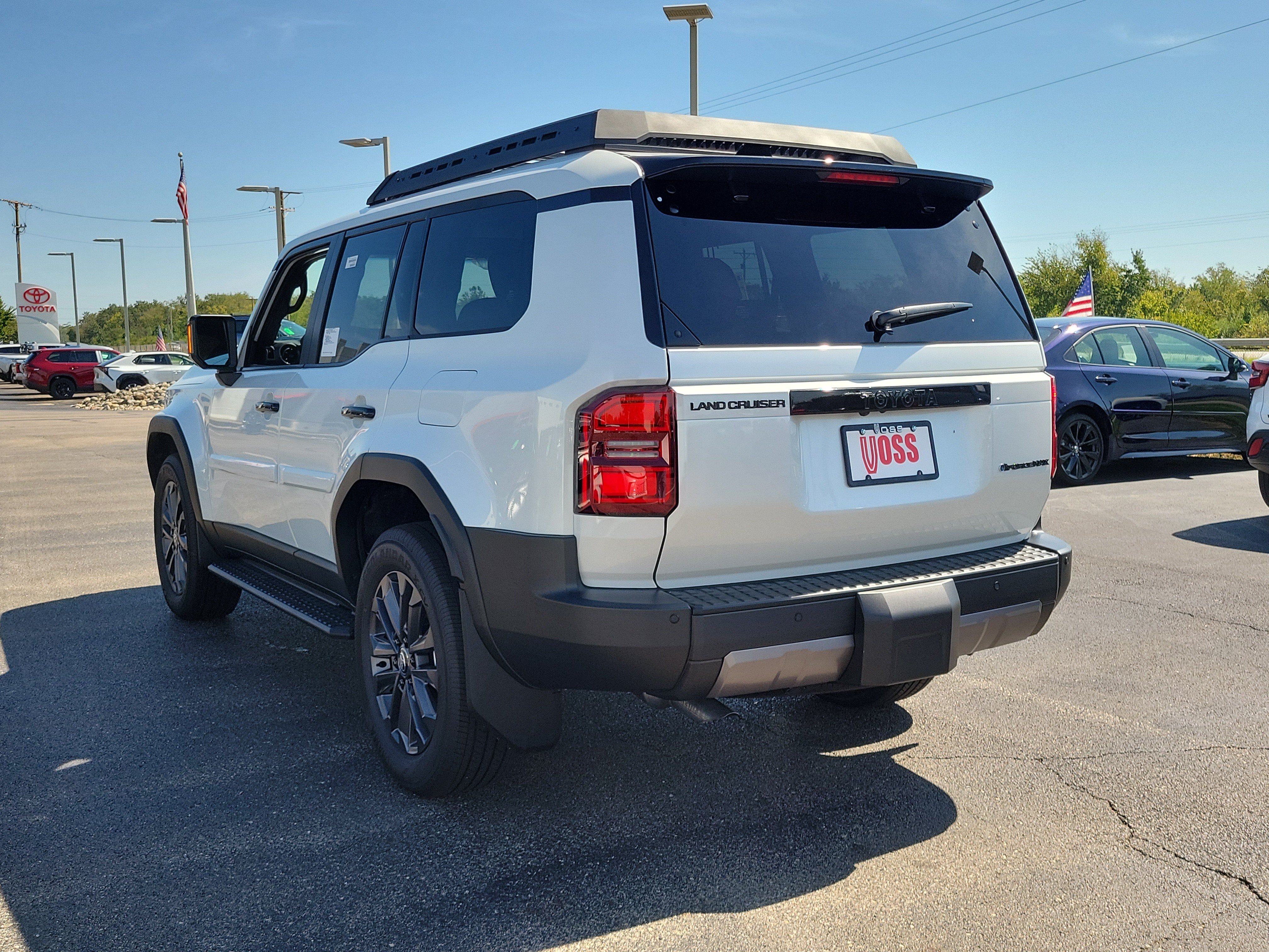 New 2027 Wind Chill Pearl Toyota 4WD (Natl) image 7