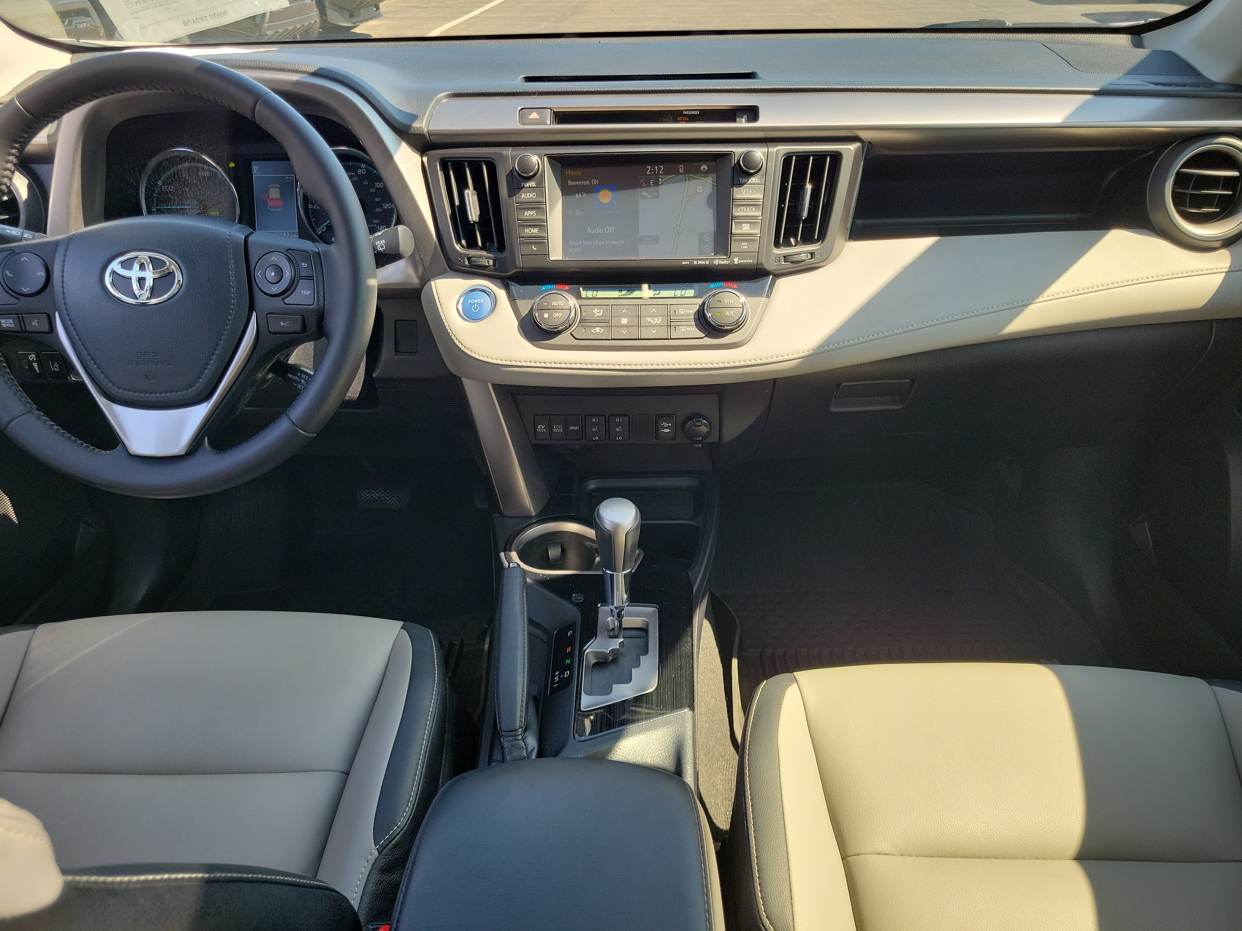 Used 2016 Blizzard Pearl Toyota Limited image 13