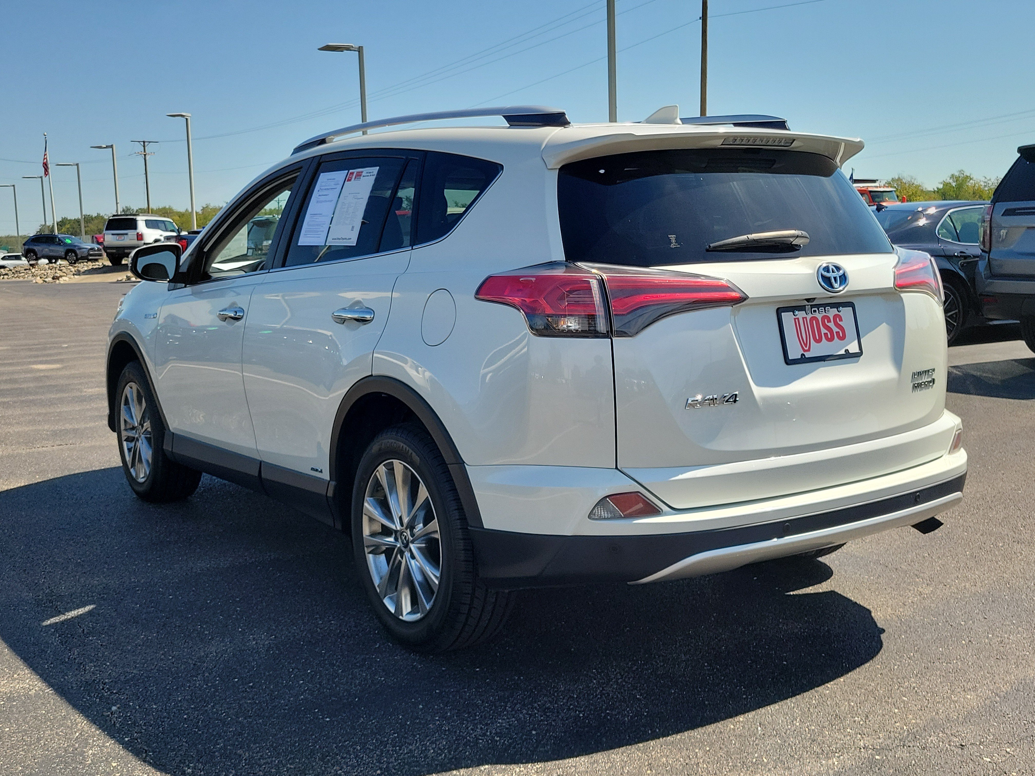 Used 2016 Blizzard Pearl Toyota Limited image 7