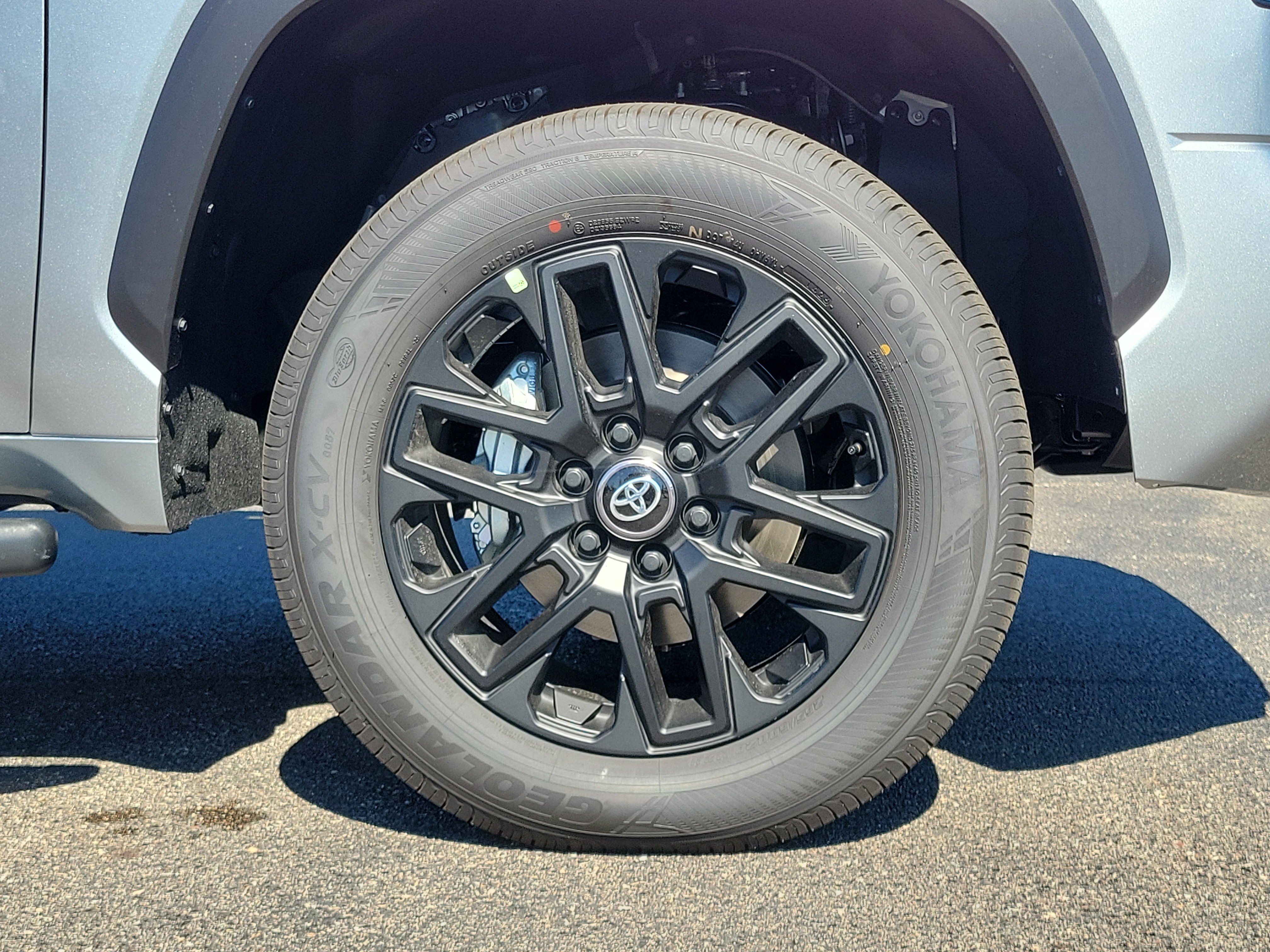 2026 Toyota Tundra Limited, photo 9 of 12