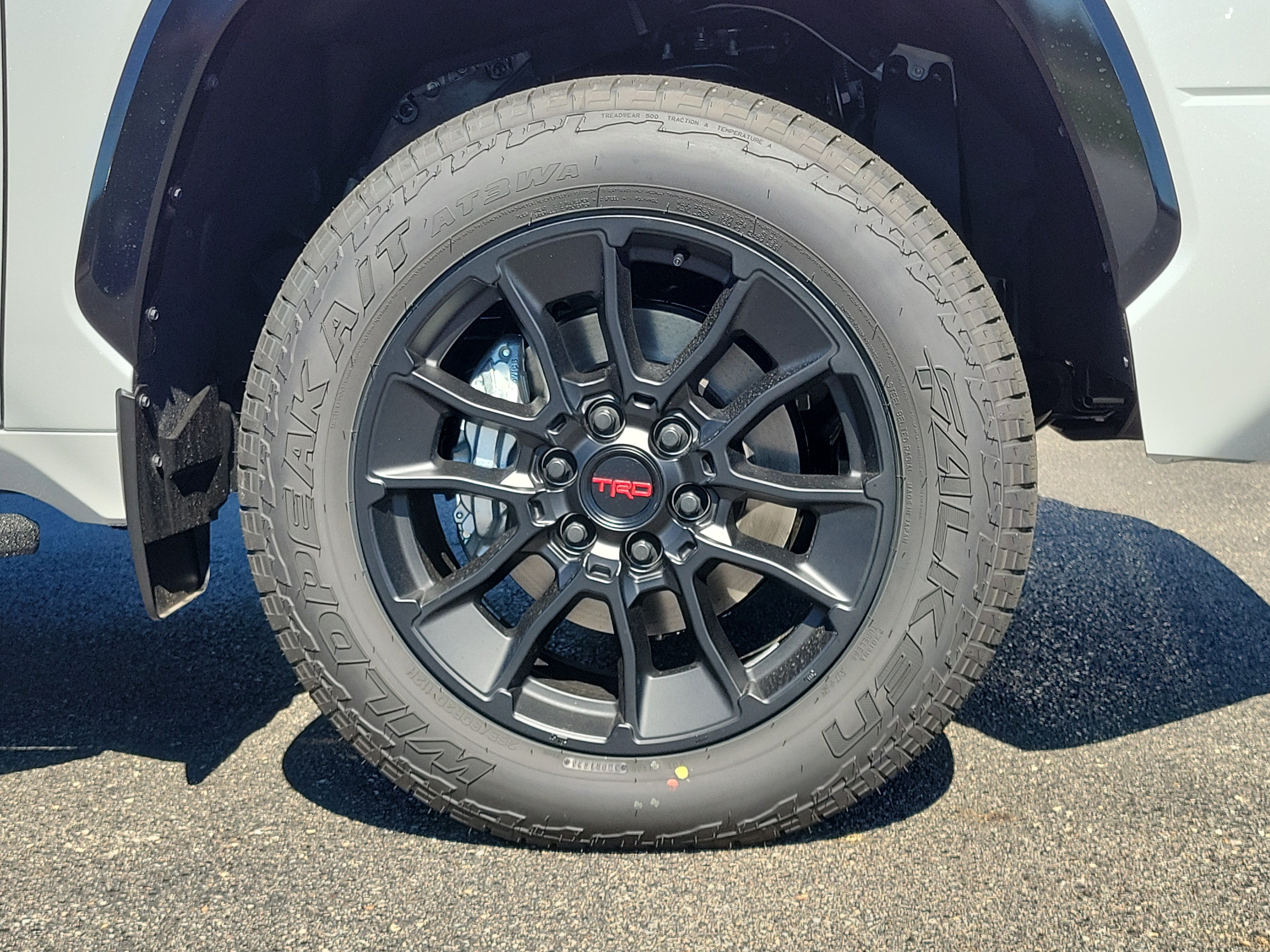 2026 Toyota Tundra i-FORCE MAX Tundra Platinum, photo 9 of 12