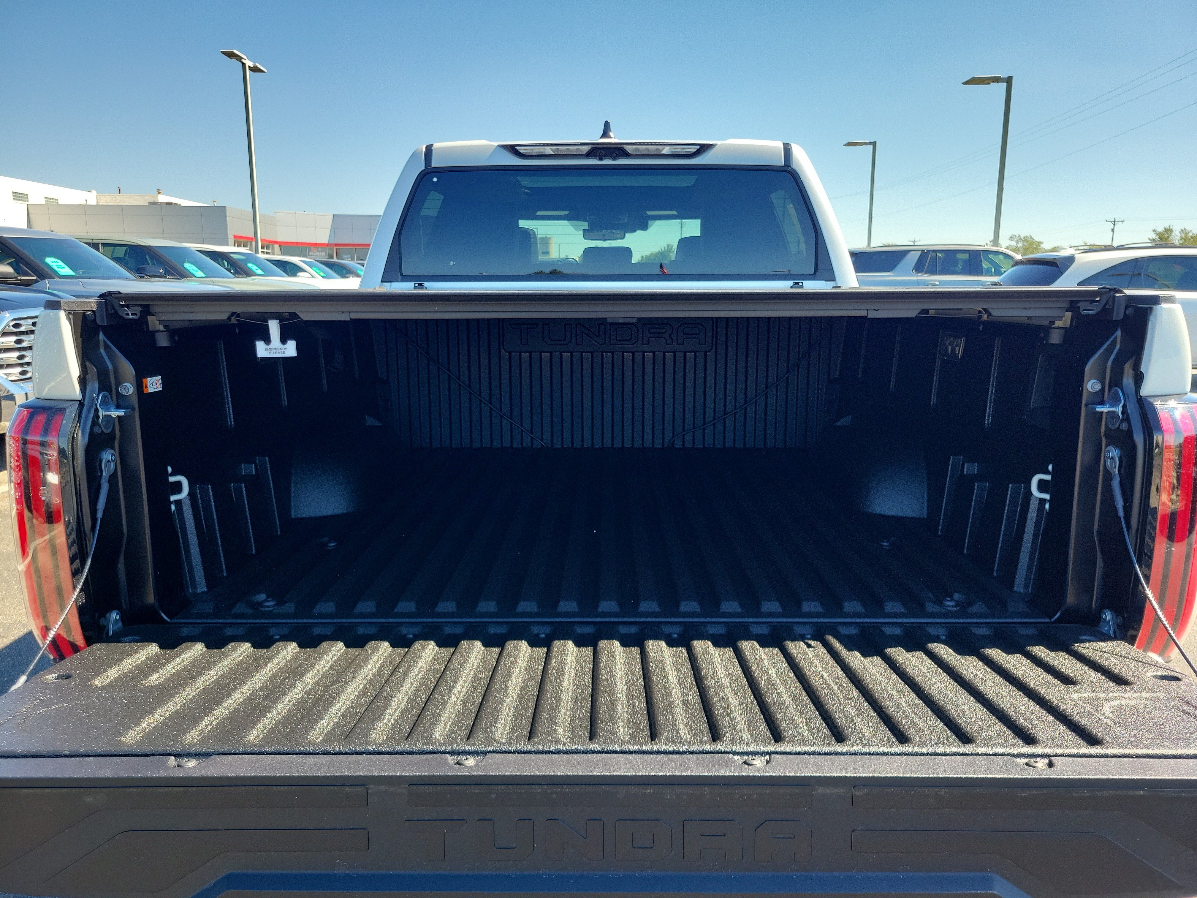 2026 Toyota Tundra i-FORCE MAX Tundra Platinum, photo 12 of 12