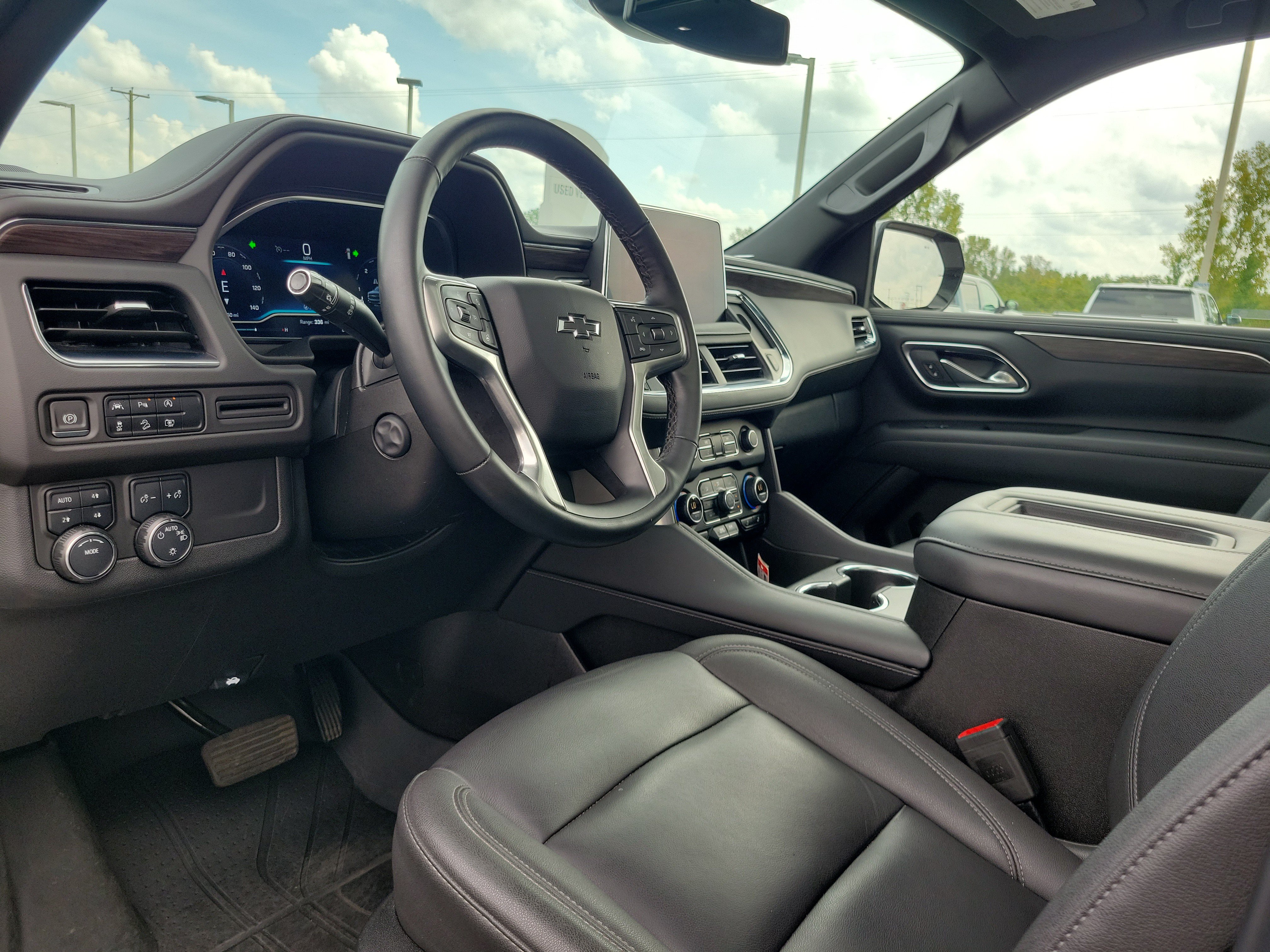 Used 2023 Sterling Gray Metallic Chevrolet Z71 image 23