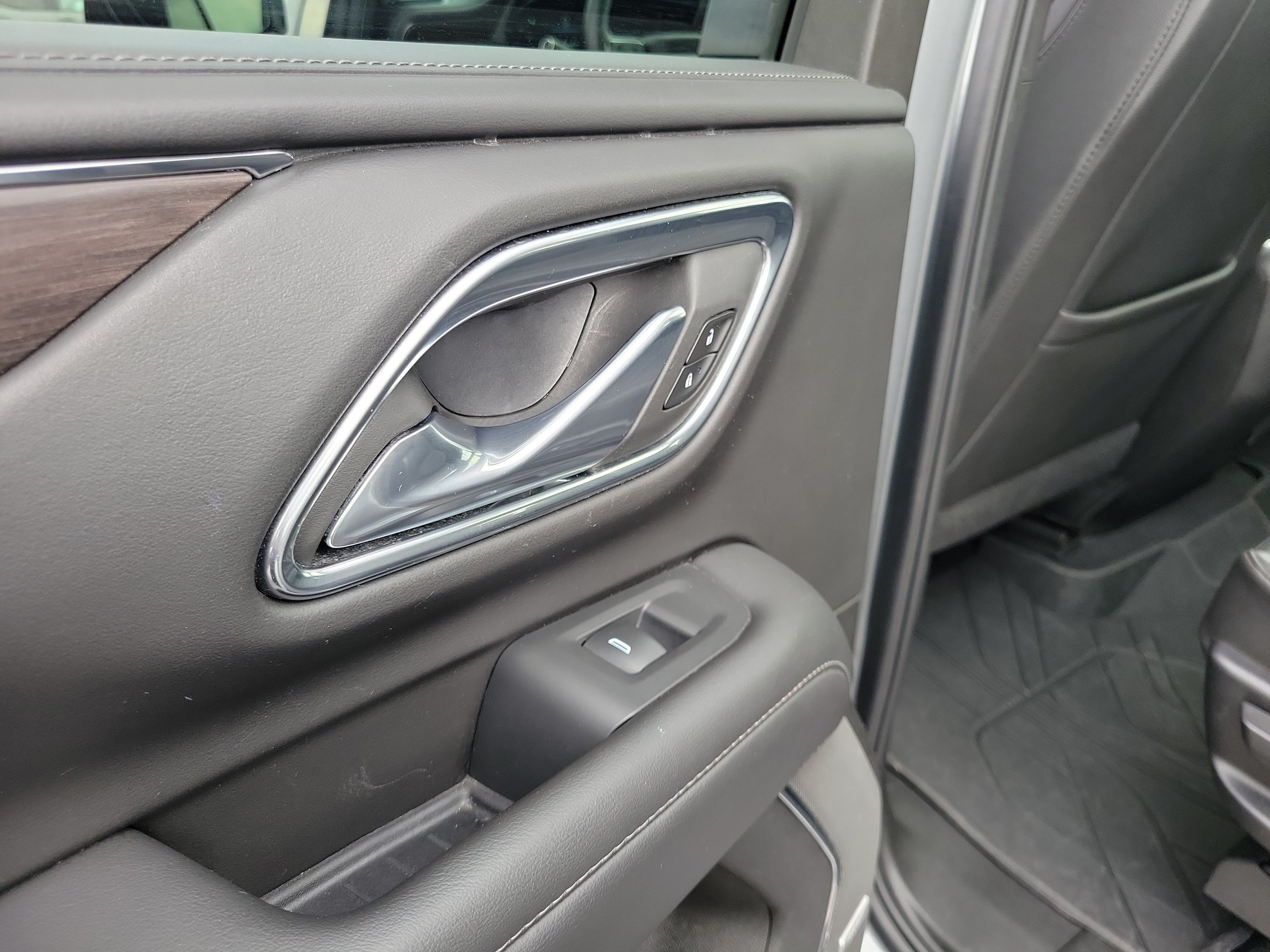 Used 2023 Sterling Gray Metallic Chevrolet Z71 image 17