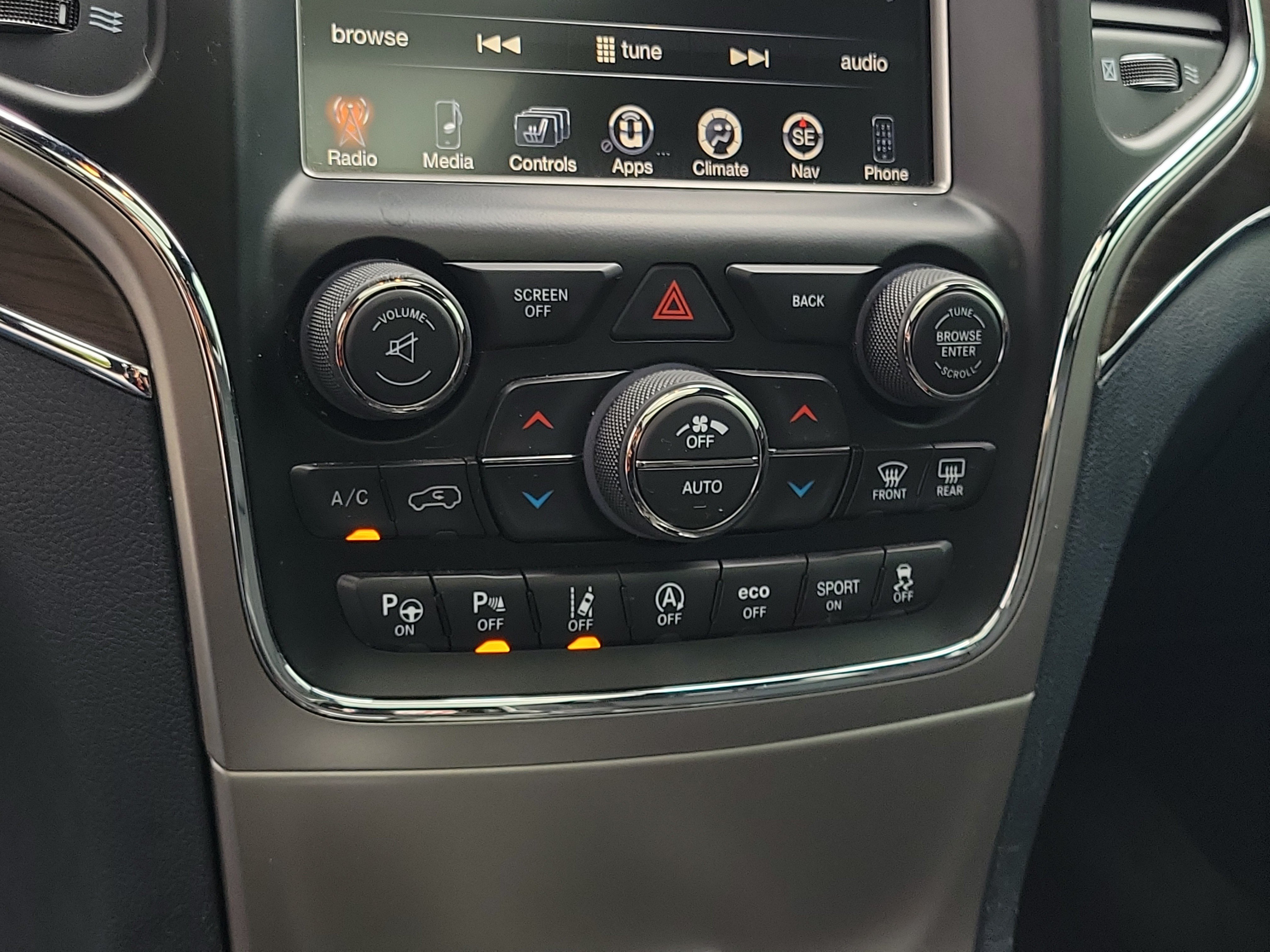 Used 2017 Walnut Brown Metallic Clear Coat Jeep Overland image 31