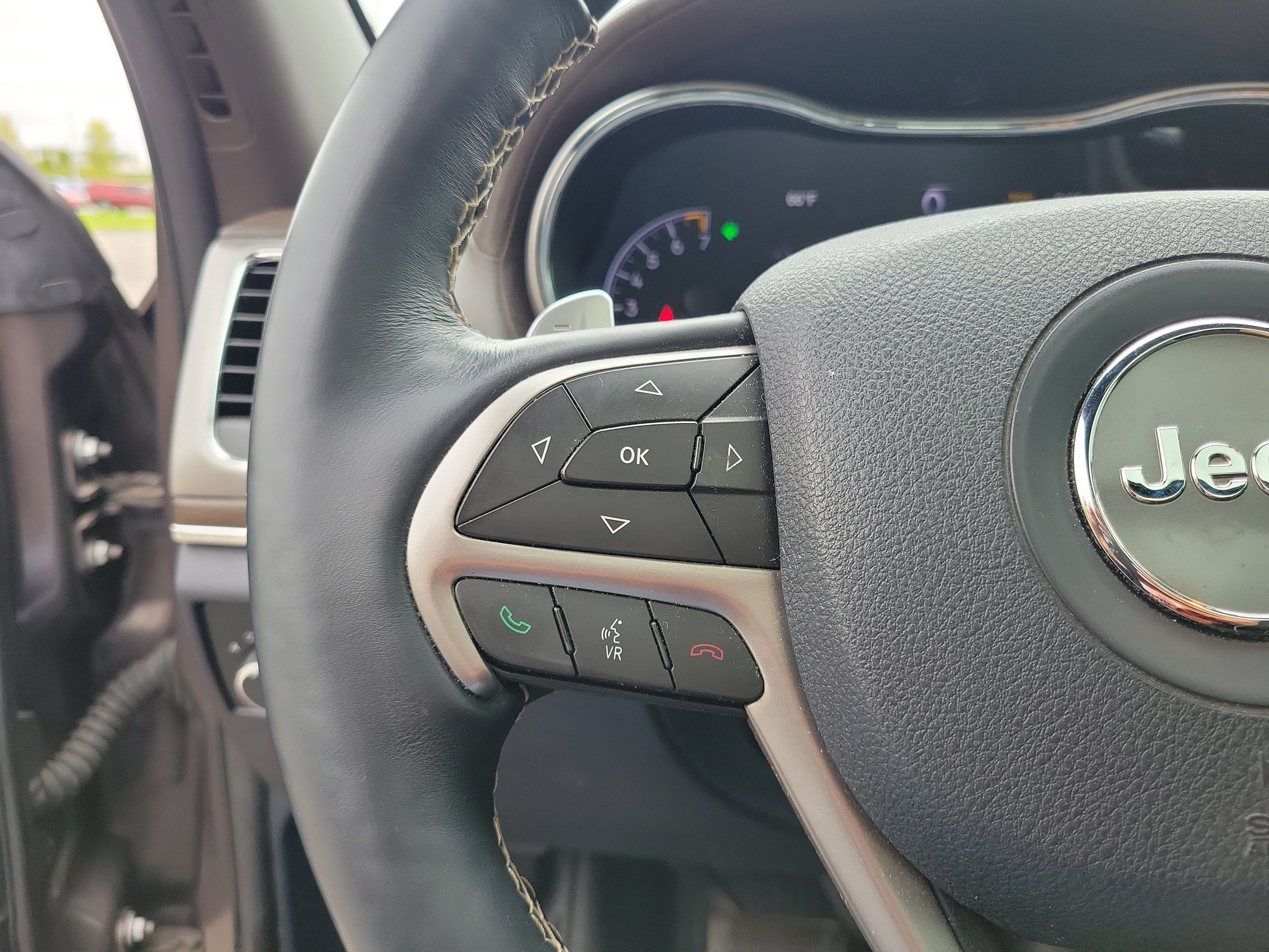Used 2017 Walnut Brown Metallic Clear Coat Jeep Overland image 26