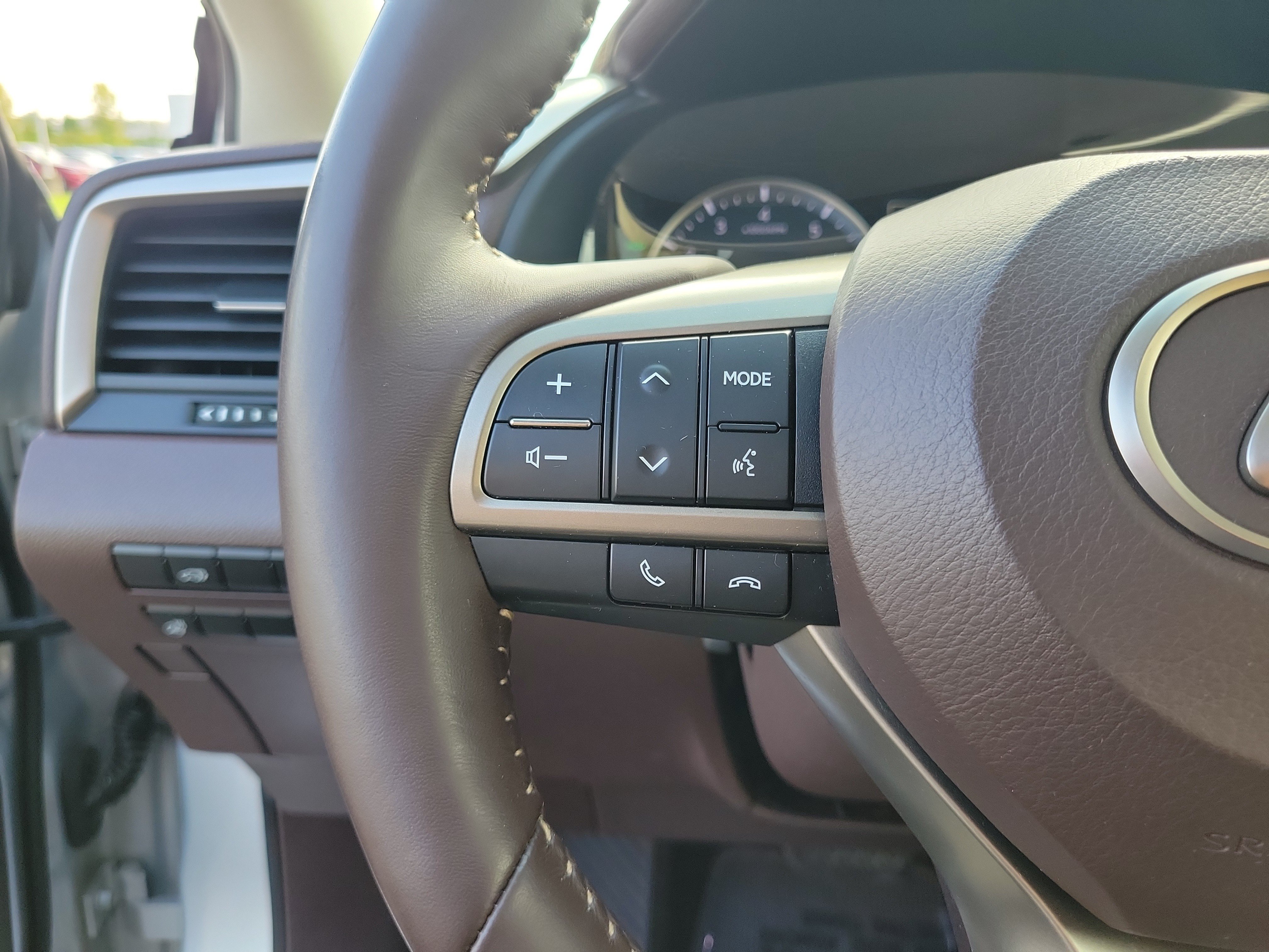 Certified Used 2016 Silver Lining Metallic Lexus Base image 26
