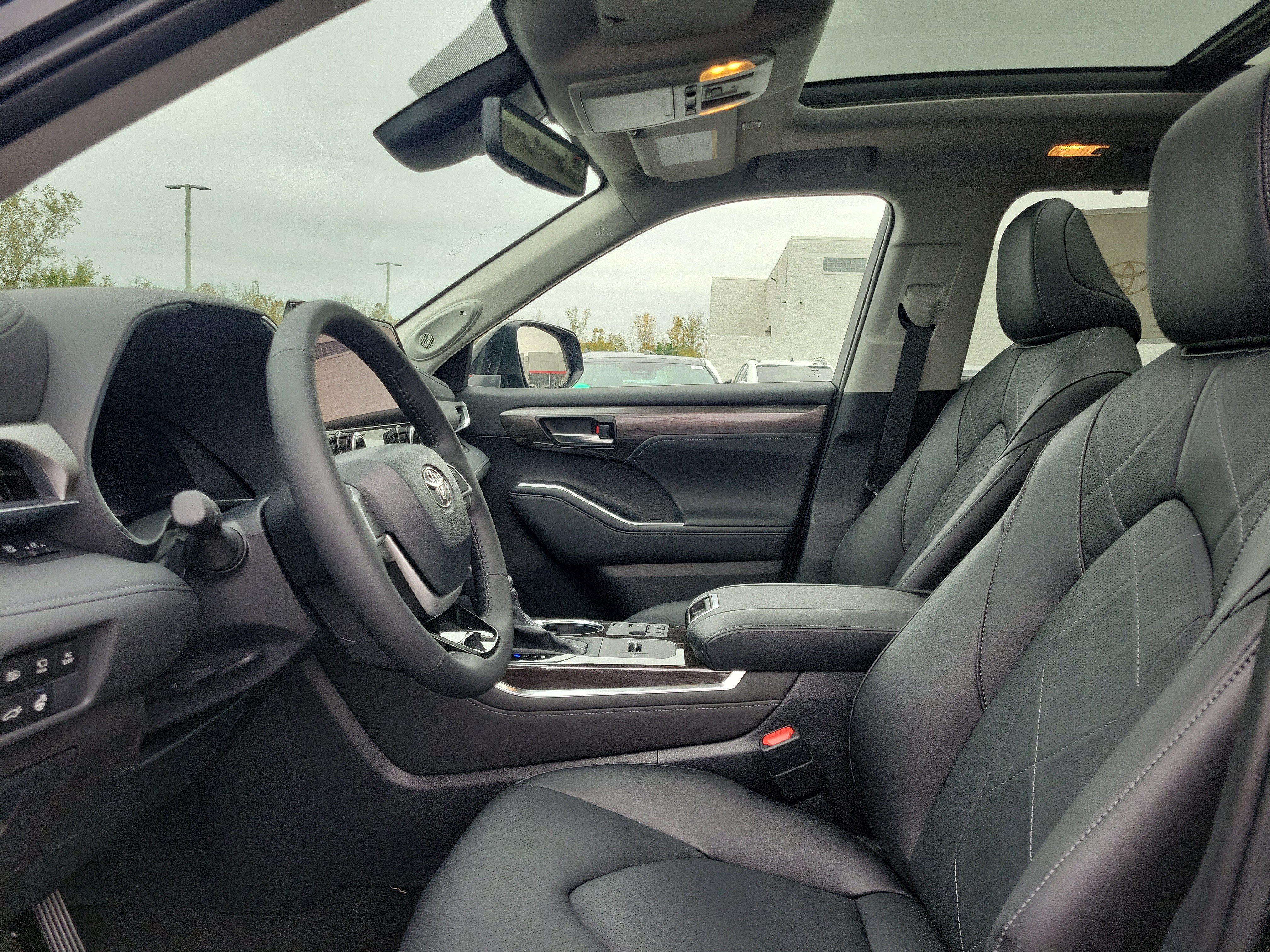 New 2026 Midnight Black Metallic Toyota Hybrid Platinum image 15