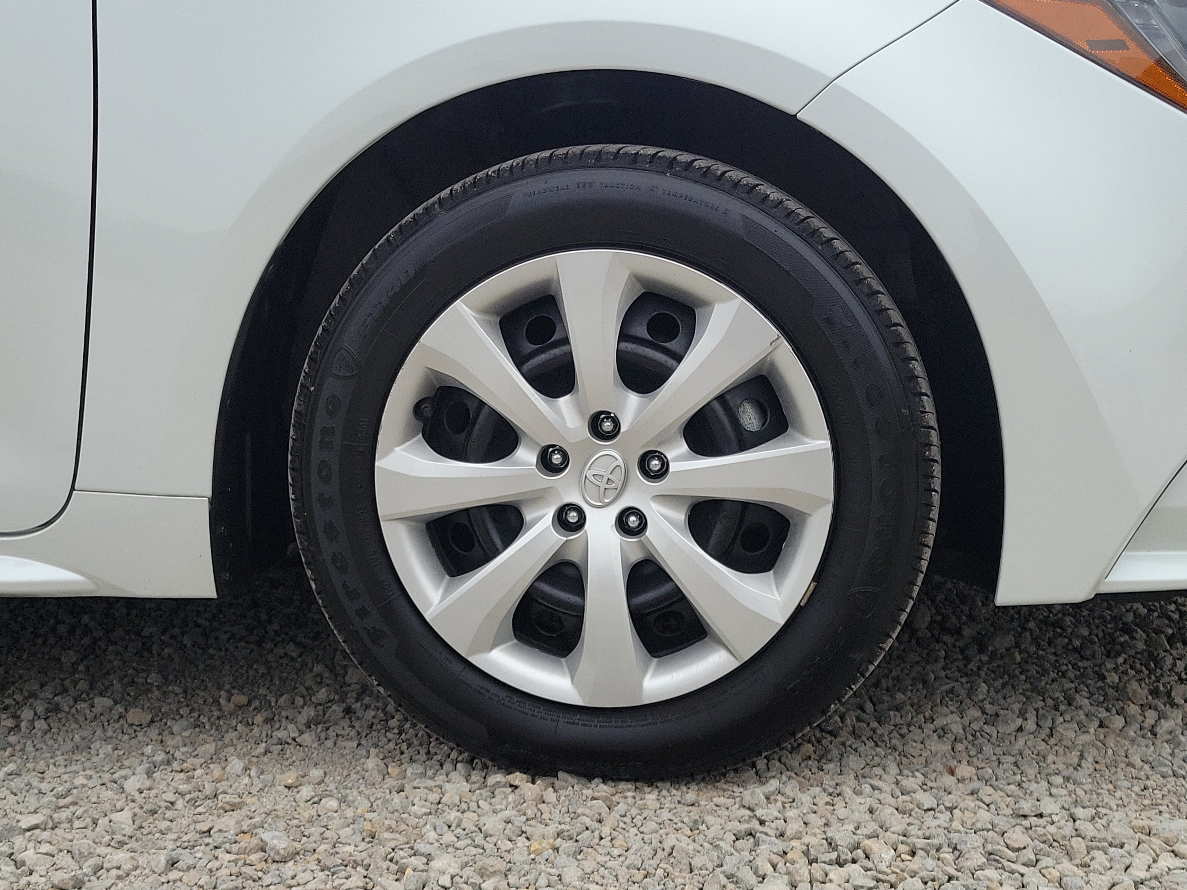 2026 Toyota Corolla LE, photo 9 of 12