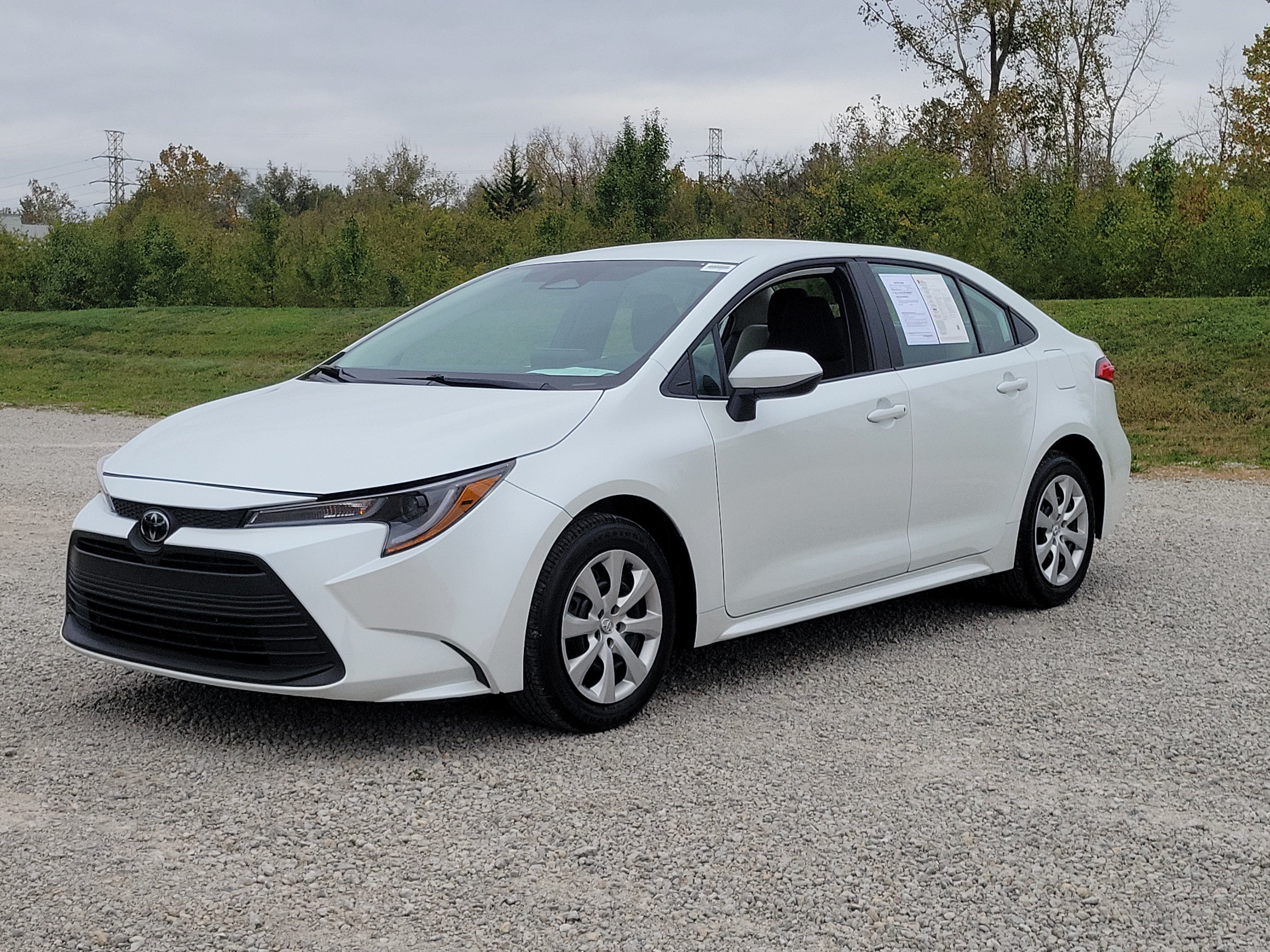 2026 Toyota Corolla LE, photo 6 of 12