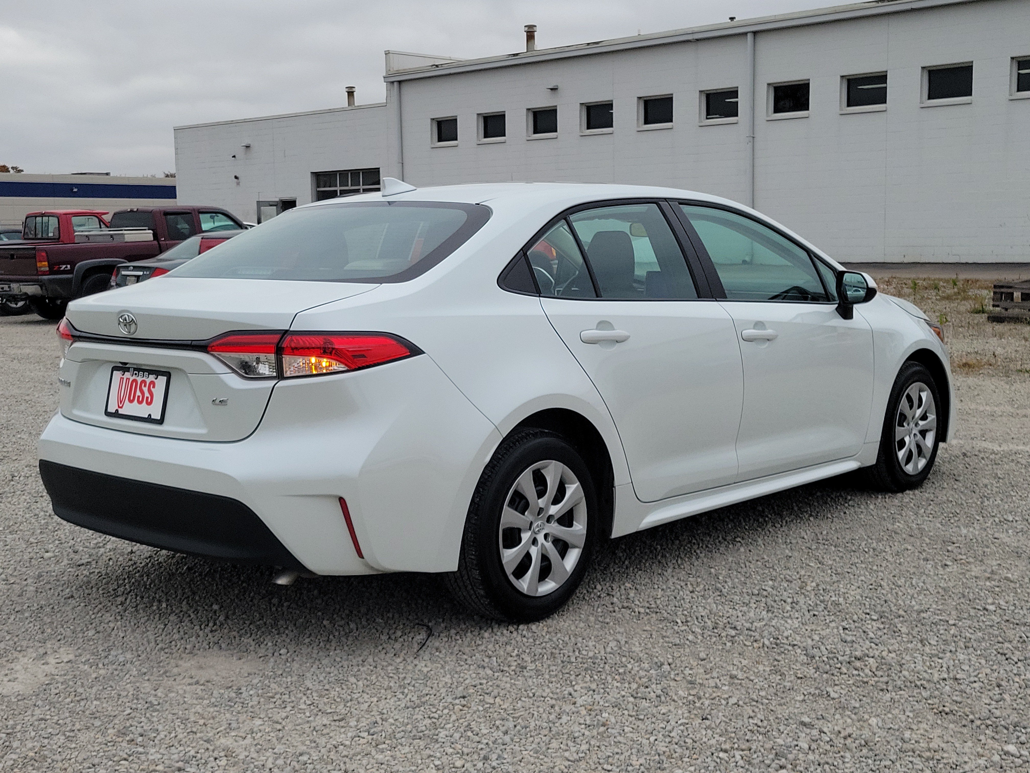 2026 Toyota Corolla LE, photo 8 of 12