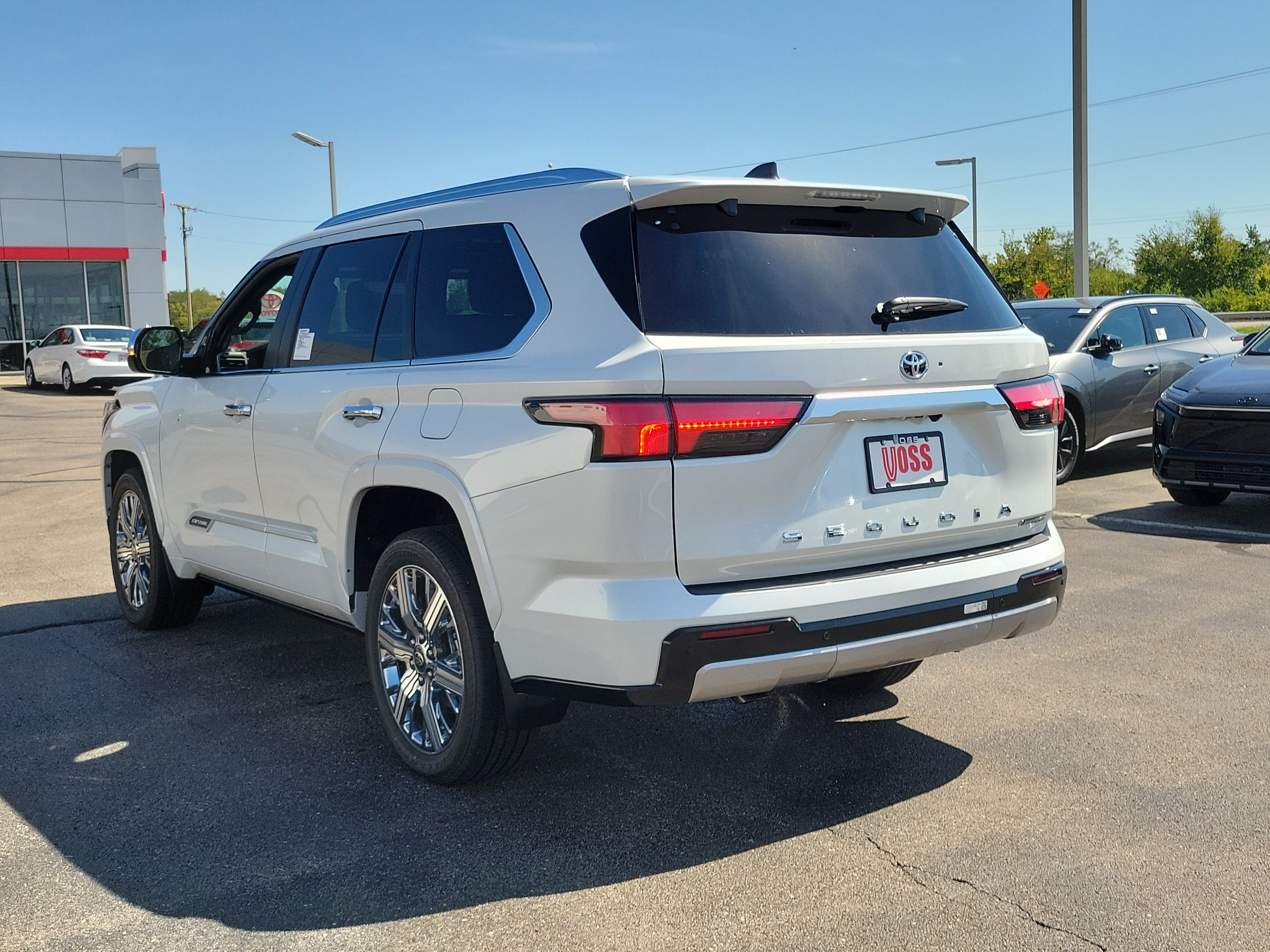 New 2026 Wind Chill Pearl Toyota Capstone image 7