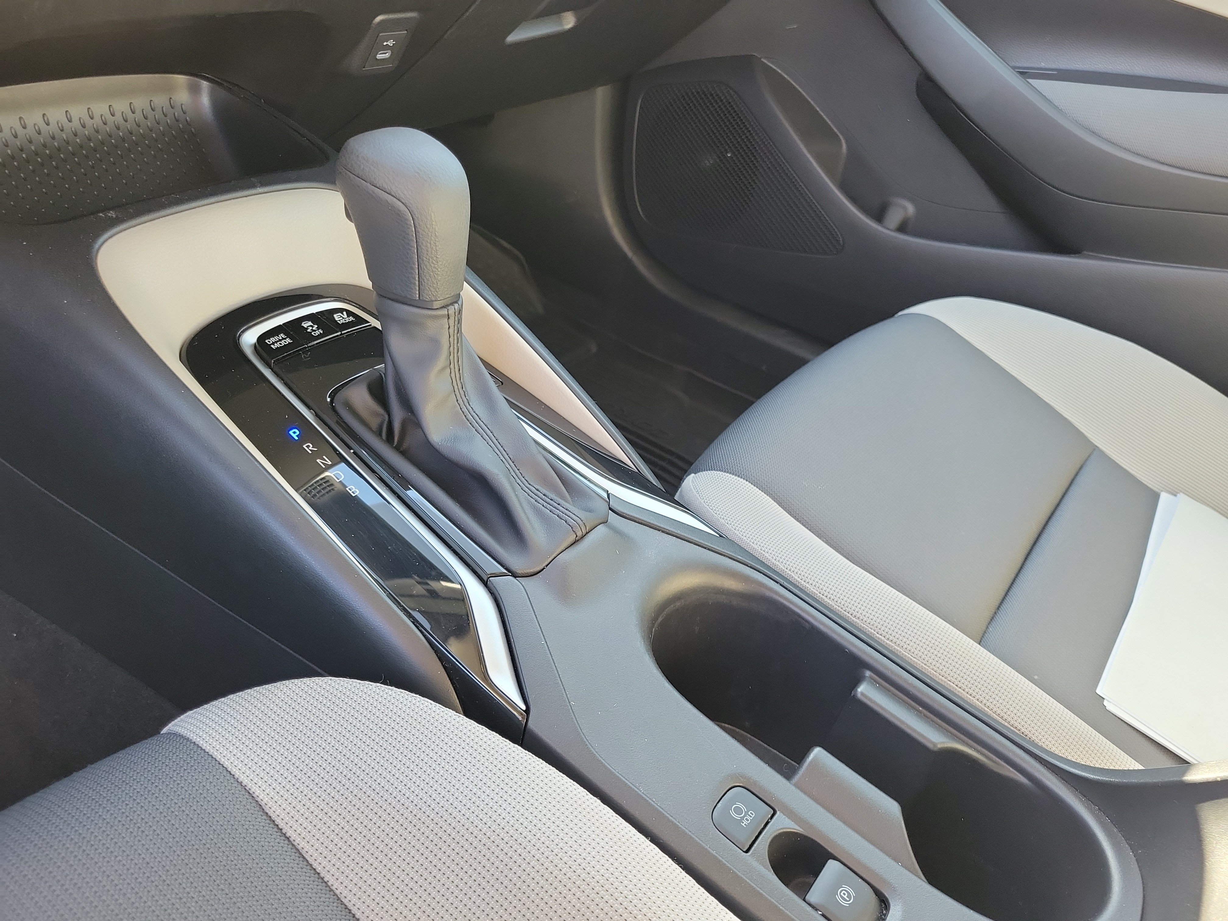 Certified Used 2024 Ice Cap Toyota LE image 33