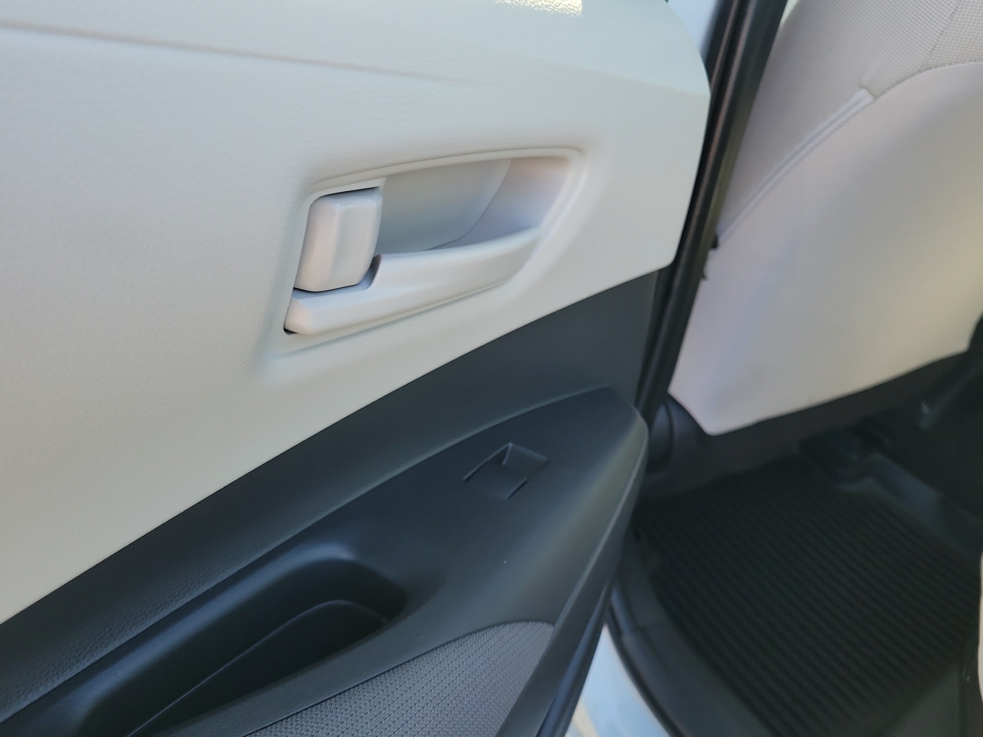 Certified Used 2024 Ice Cap Toyota LE image 17