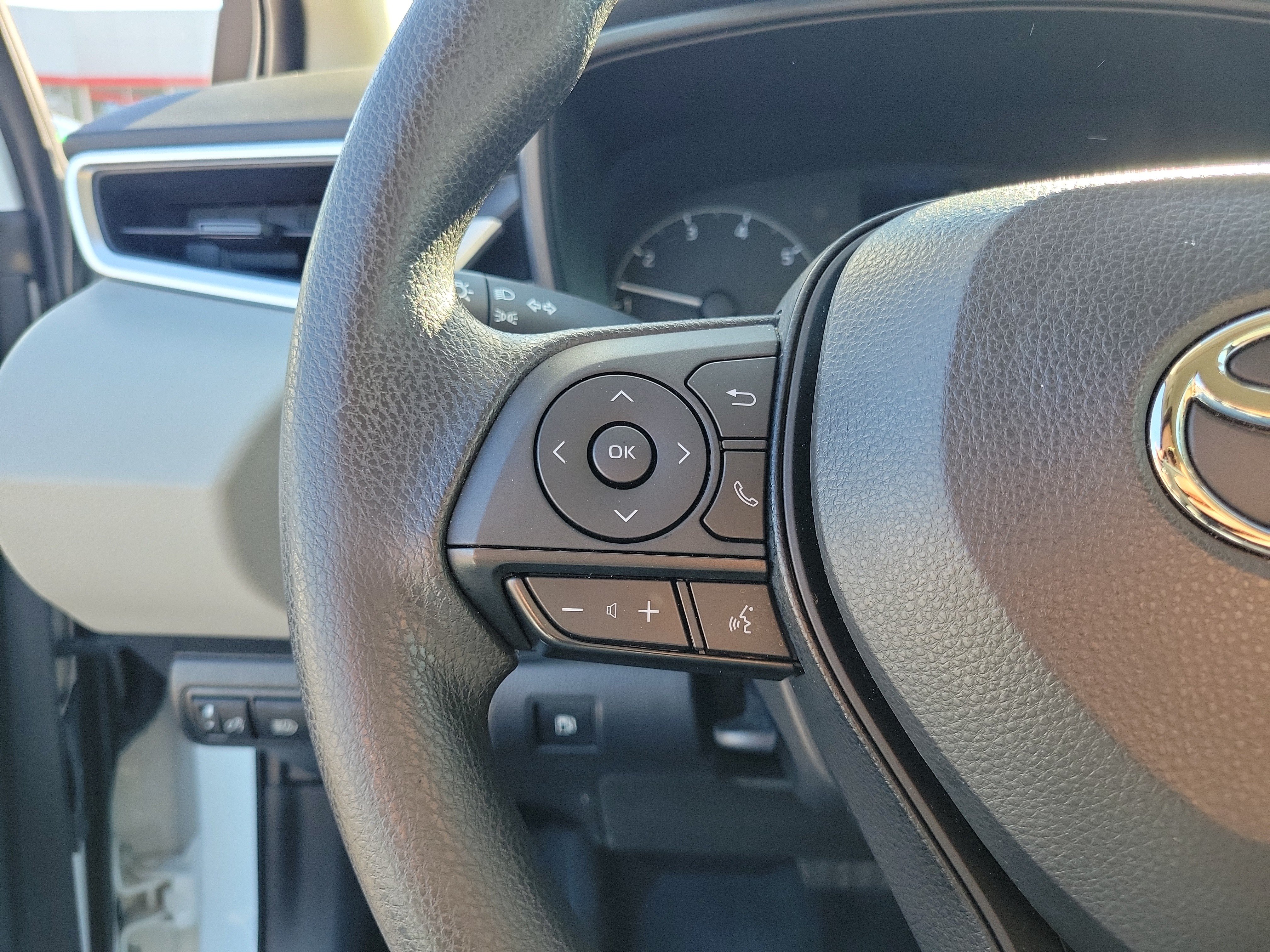 Certified Used 2024 Ice Cap Toyota LE image 26