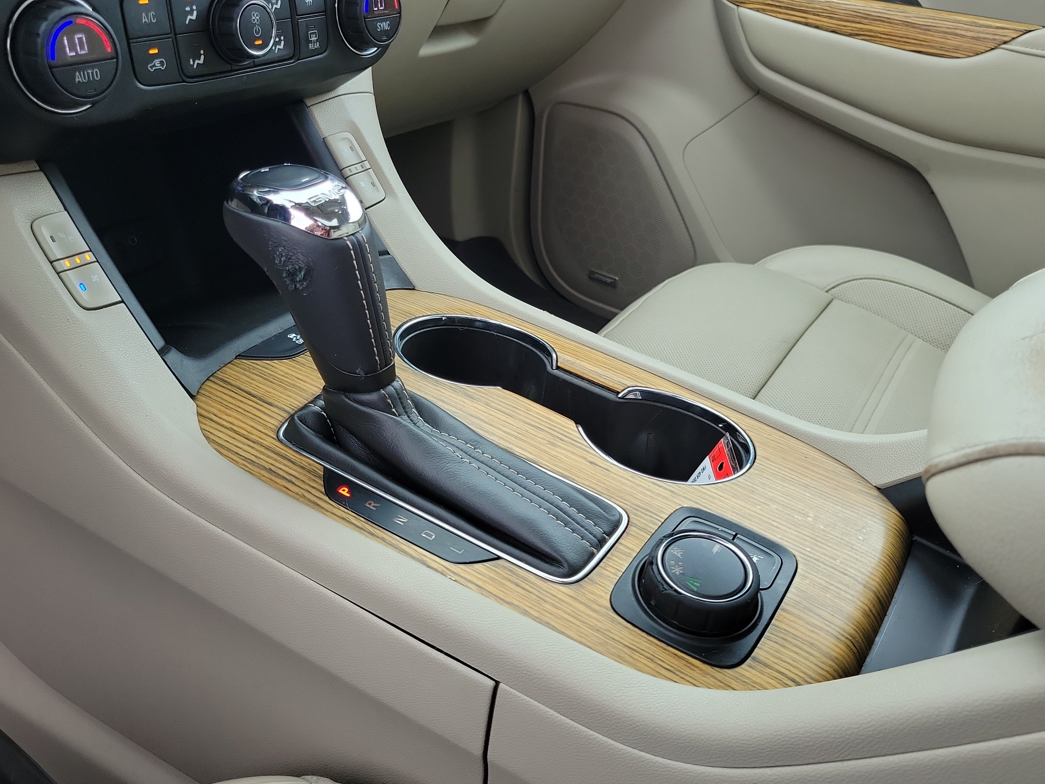 Used 2017 Mineral Metallic GMC Denali image 33