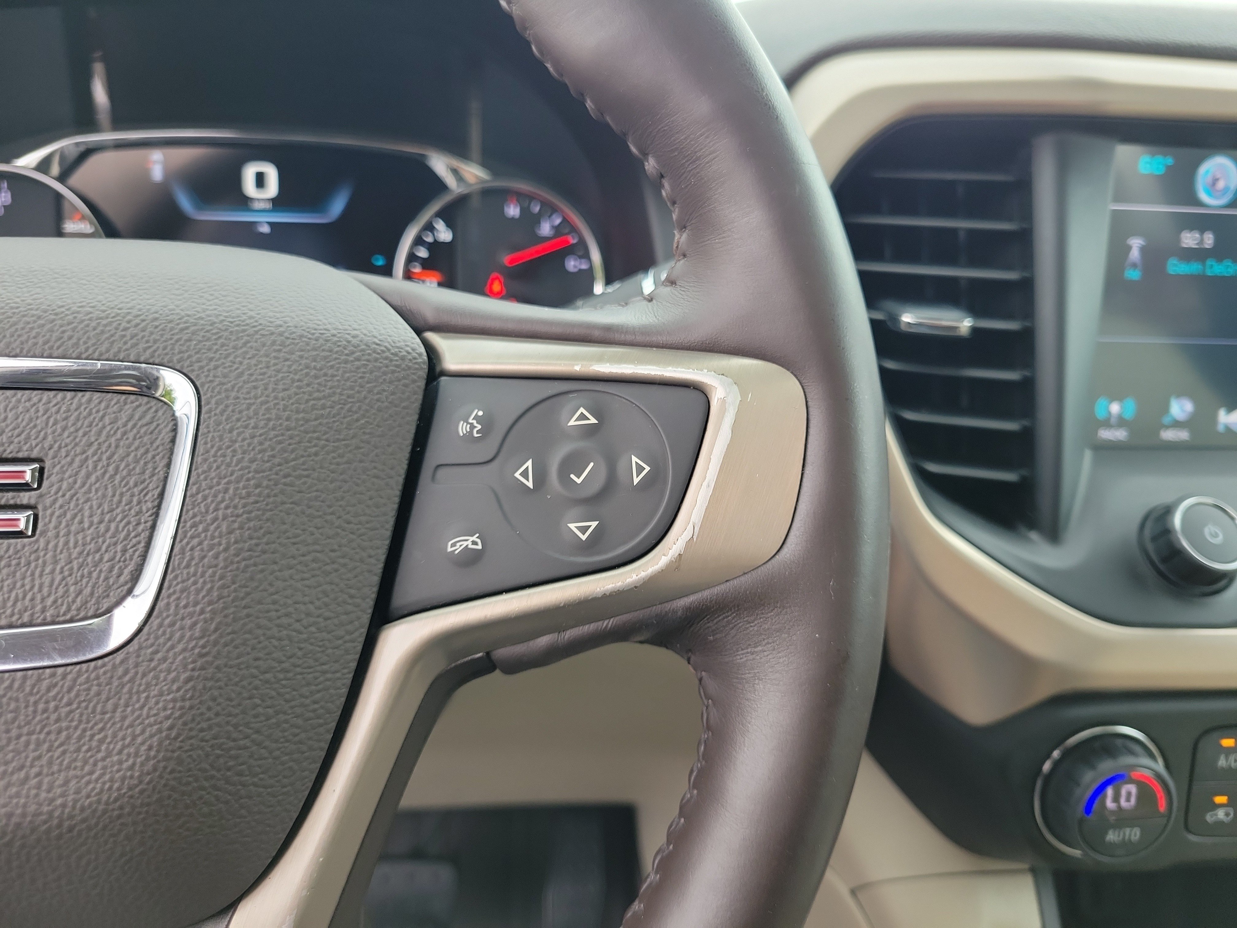 Used 2017 Mineral Metallic GMC Denali image 27