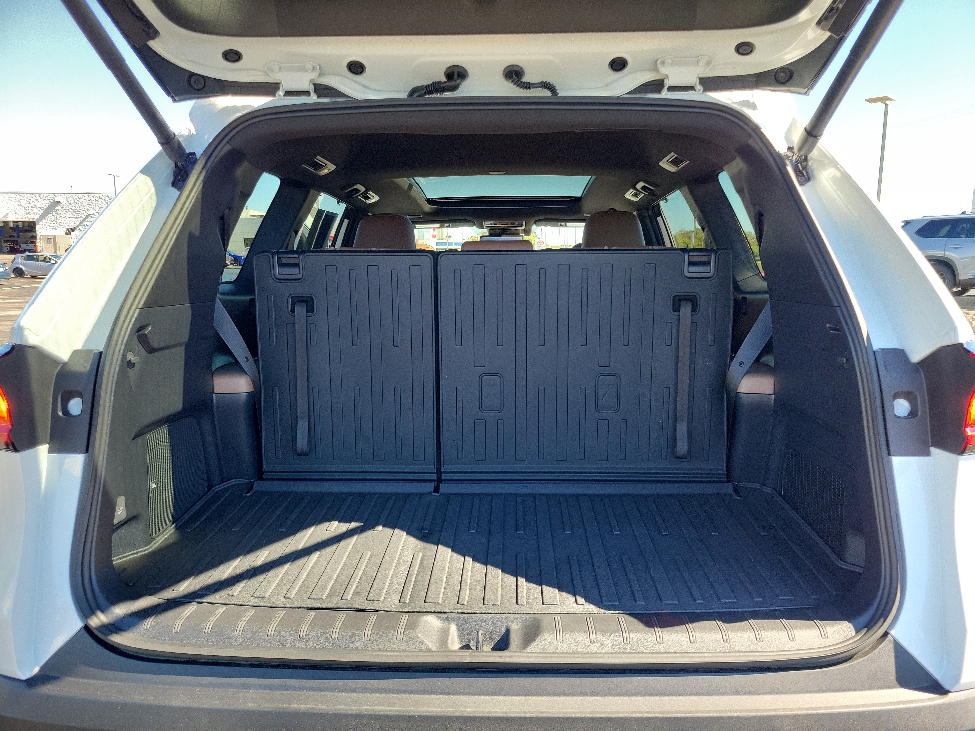 Certified Used 2026 Wind Chill Pearl Toyota MAX Platinum image 12
