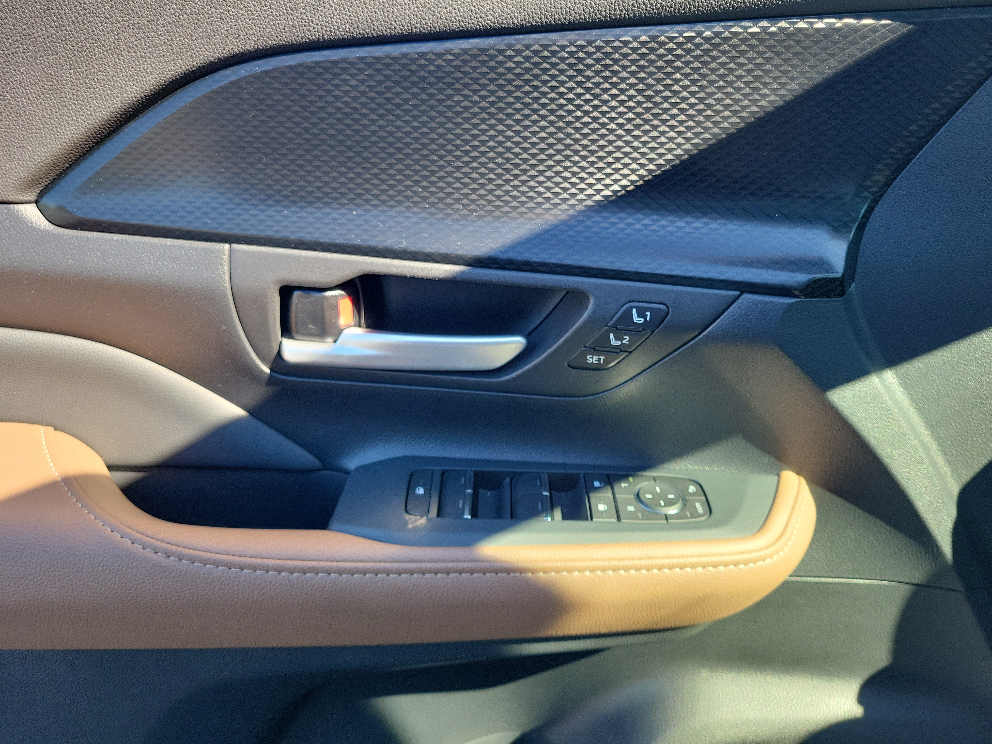 Certified Used 2026 Wind Chill Pearl Toyota MAX Platinum image 21