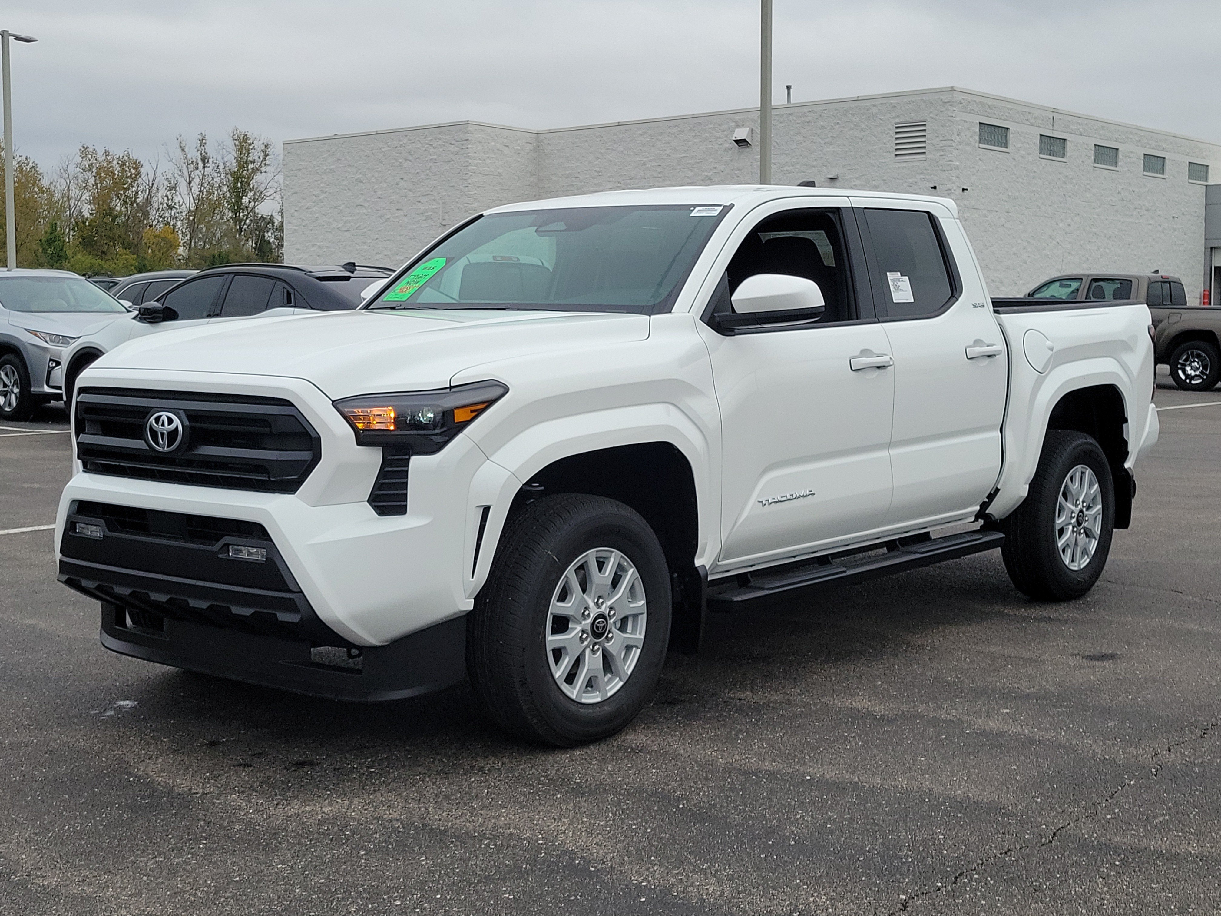 New 2026 Ice Cap Toyota SR5 image 2