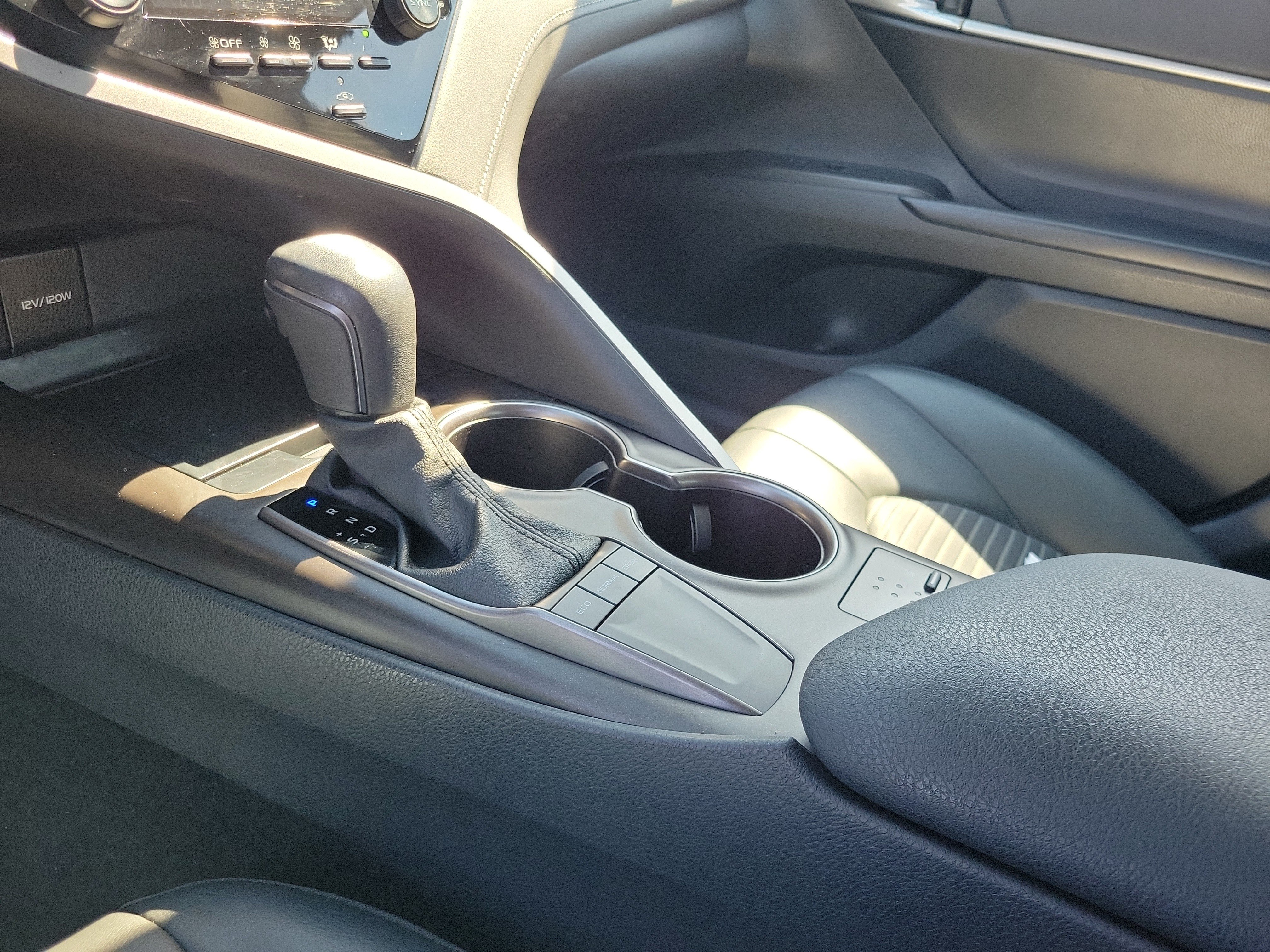 Used 2023 Midnight Black Metallic Toyota SE image 33