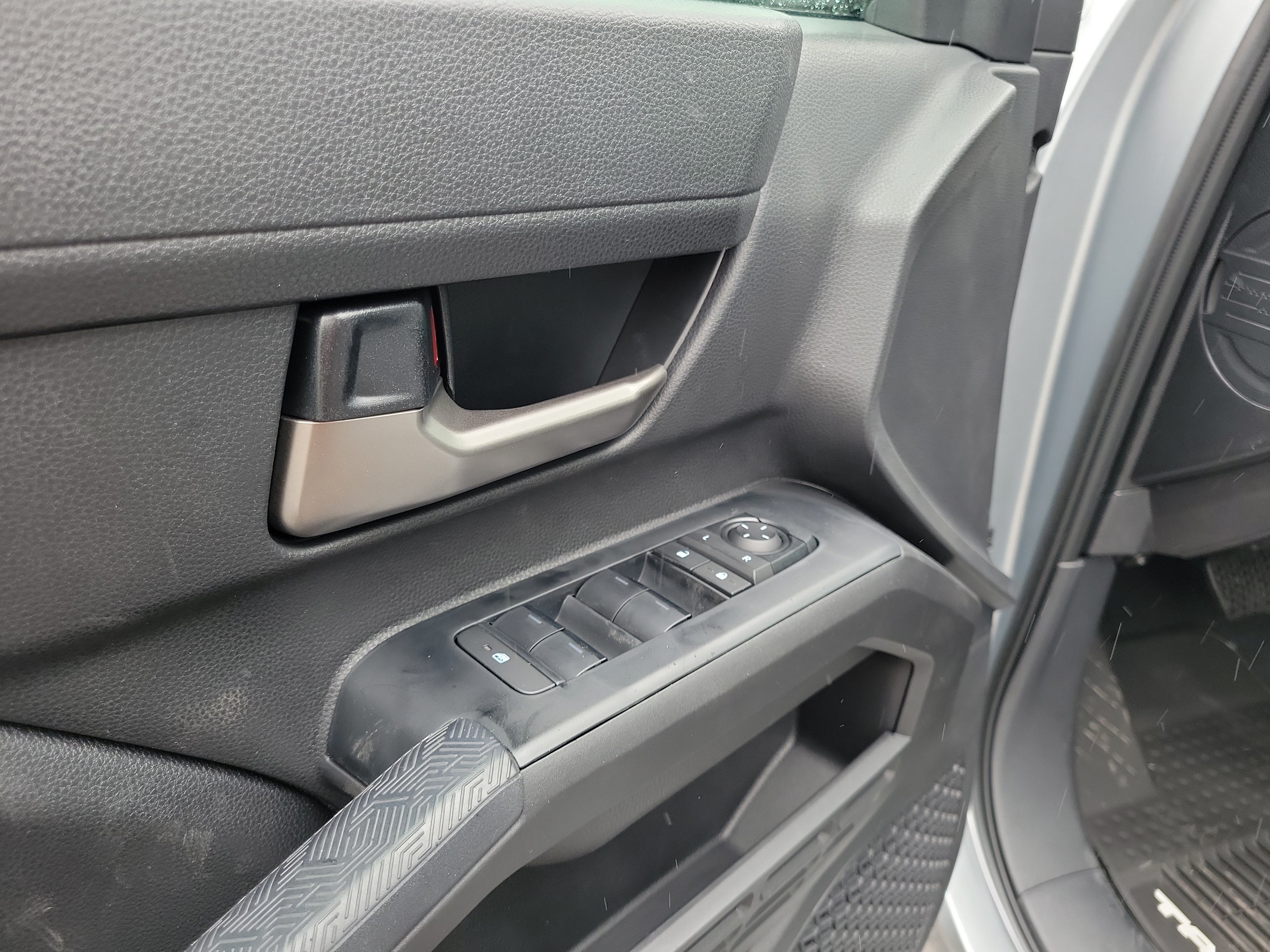 2026 Toyota Tacoma TRD Off Road - Photo 18