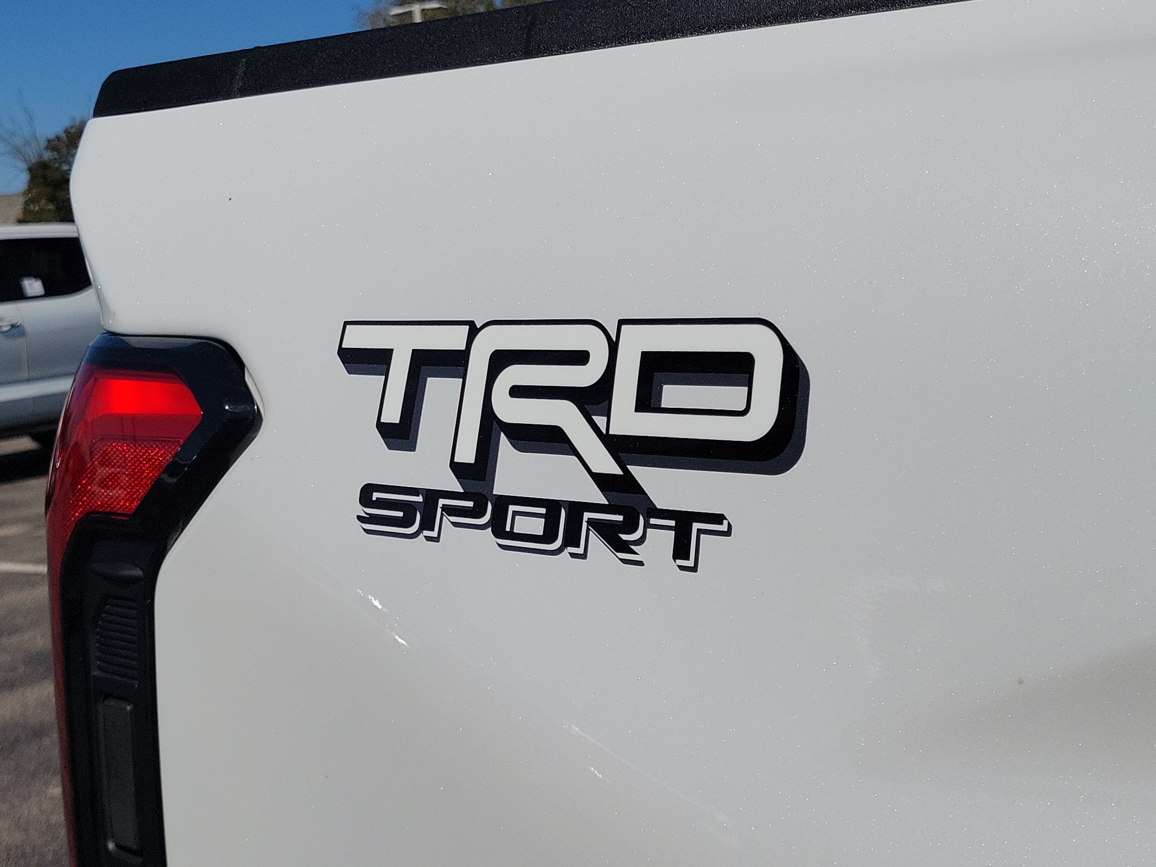 2026 Toyota Tacoma TRD Sport, photo 11 of 12