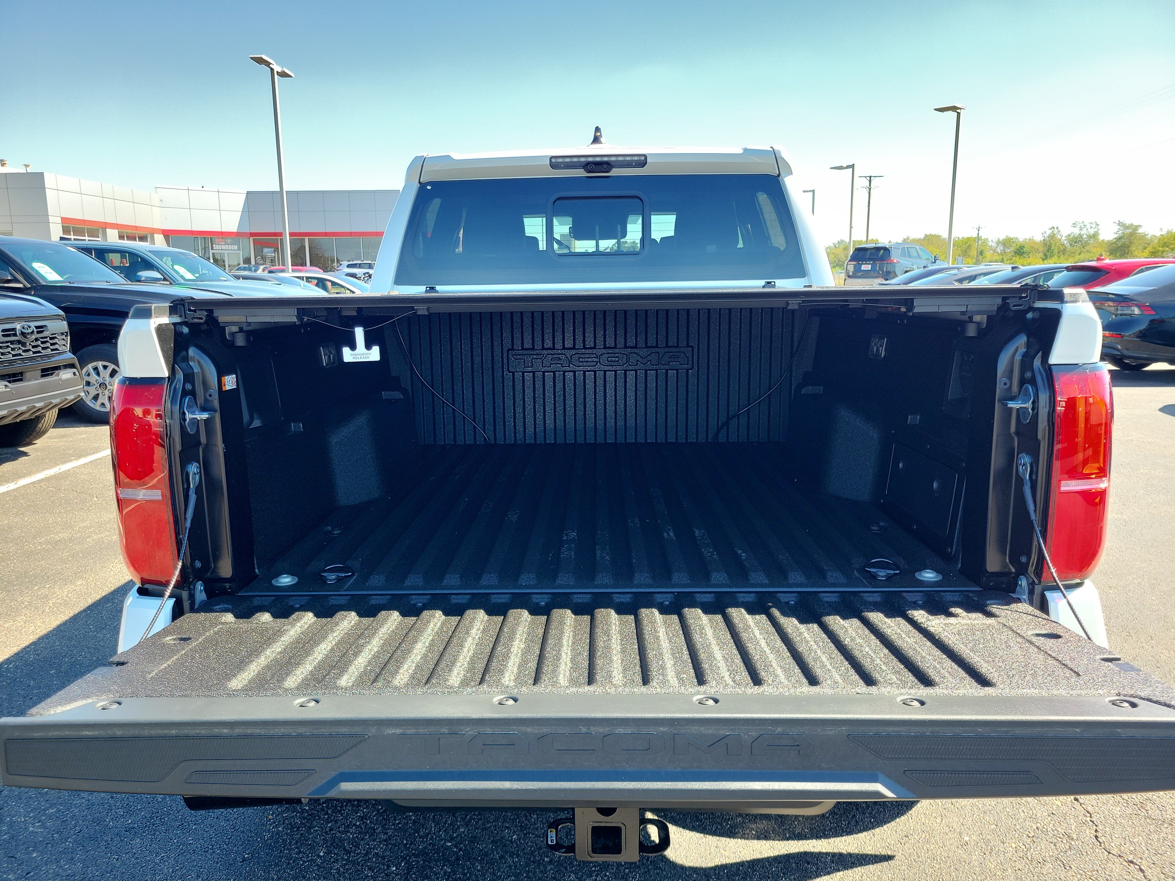 2026 Toyota Tacoma TRD Sport, photo 12 of 12