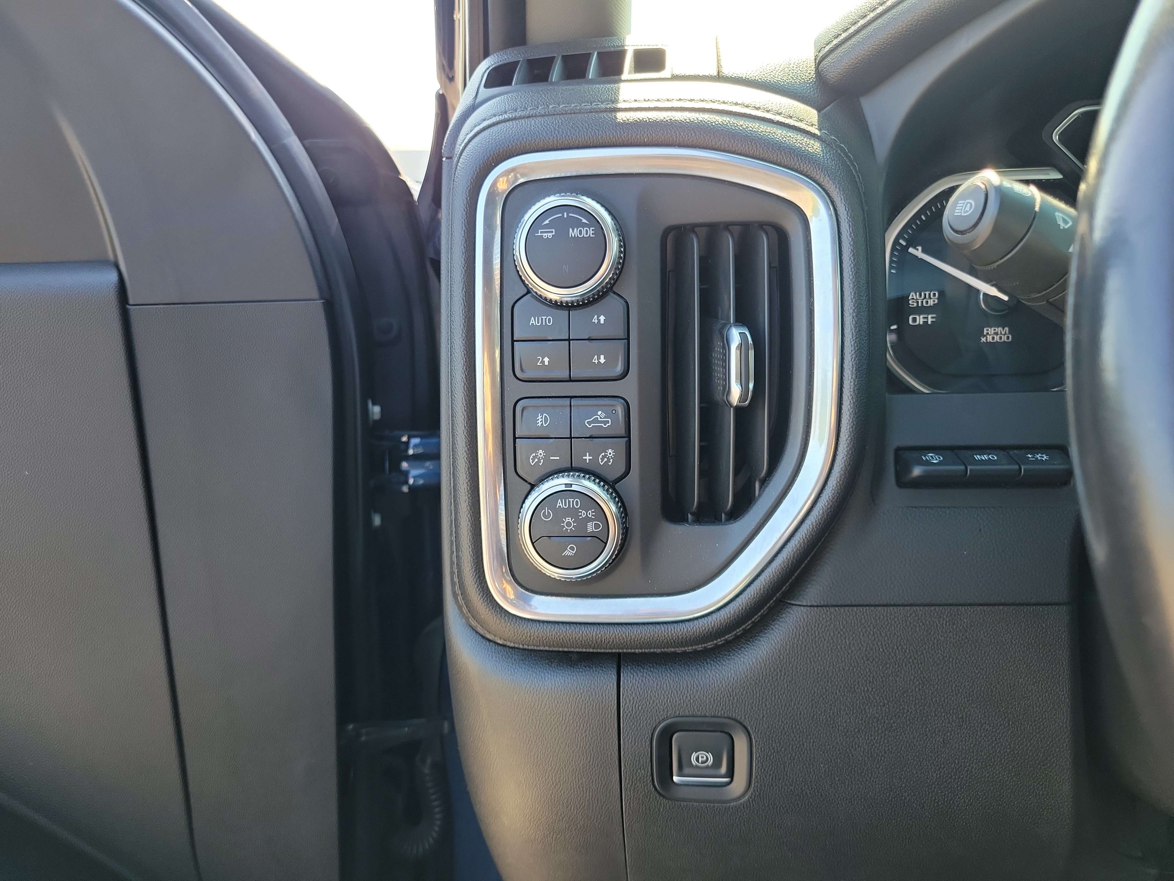Used 2021 Pacific Blue Metallic GMC Denali image 20