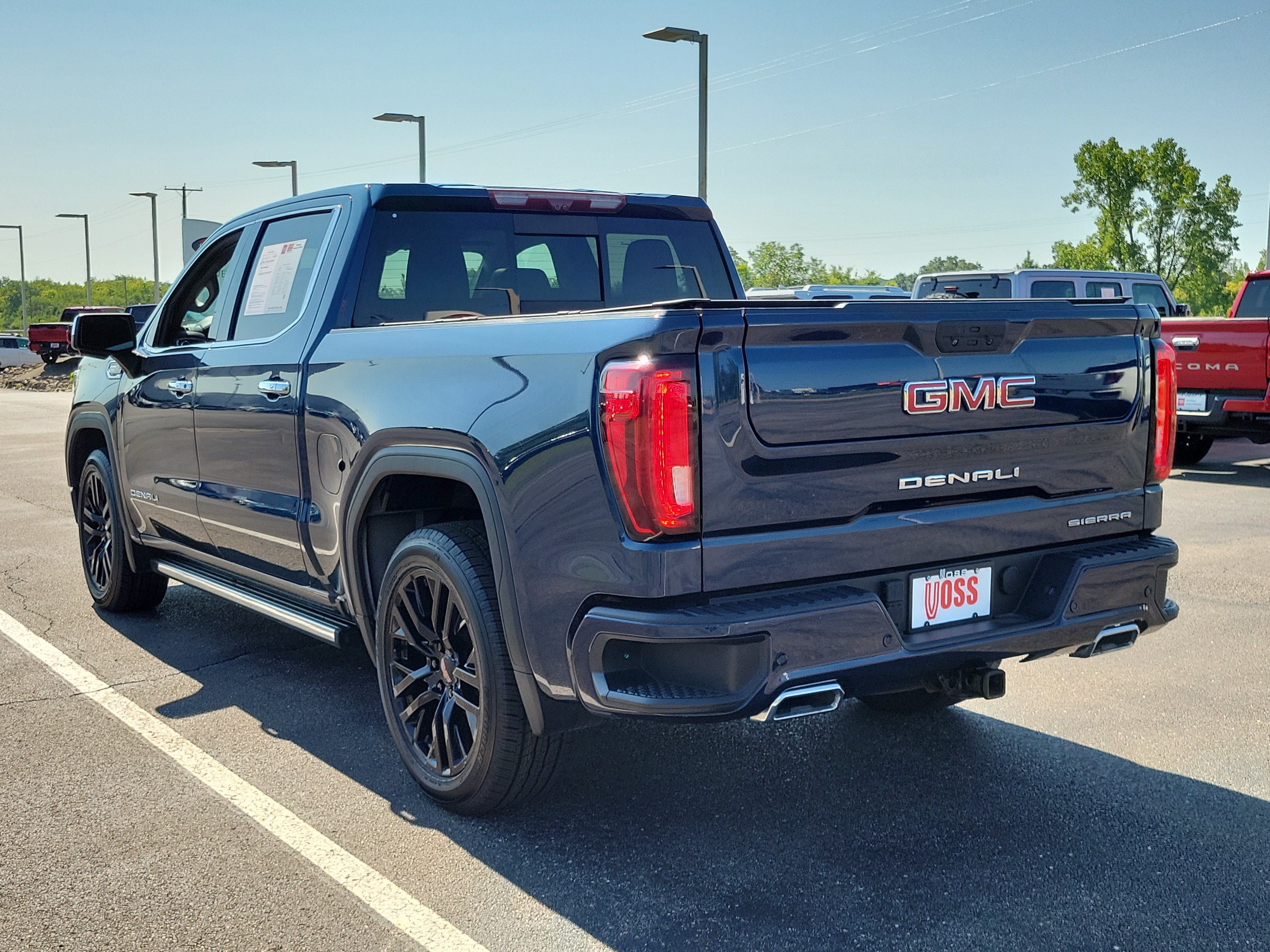 Used 2021 Pacific Blue Metallic GMC Denali image 33