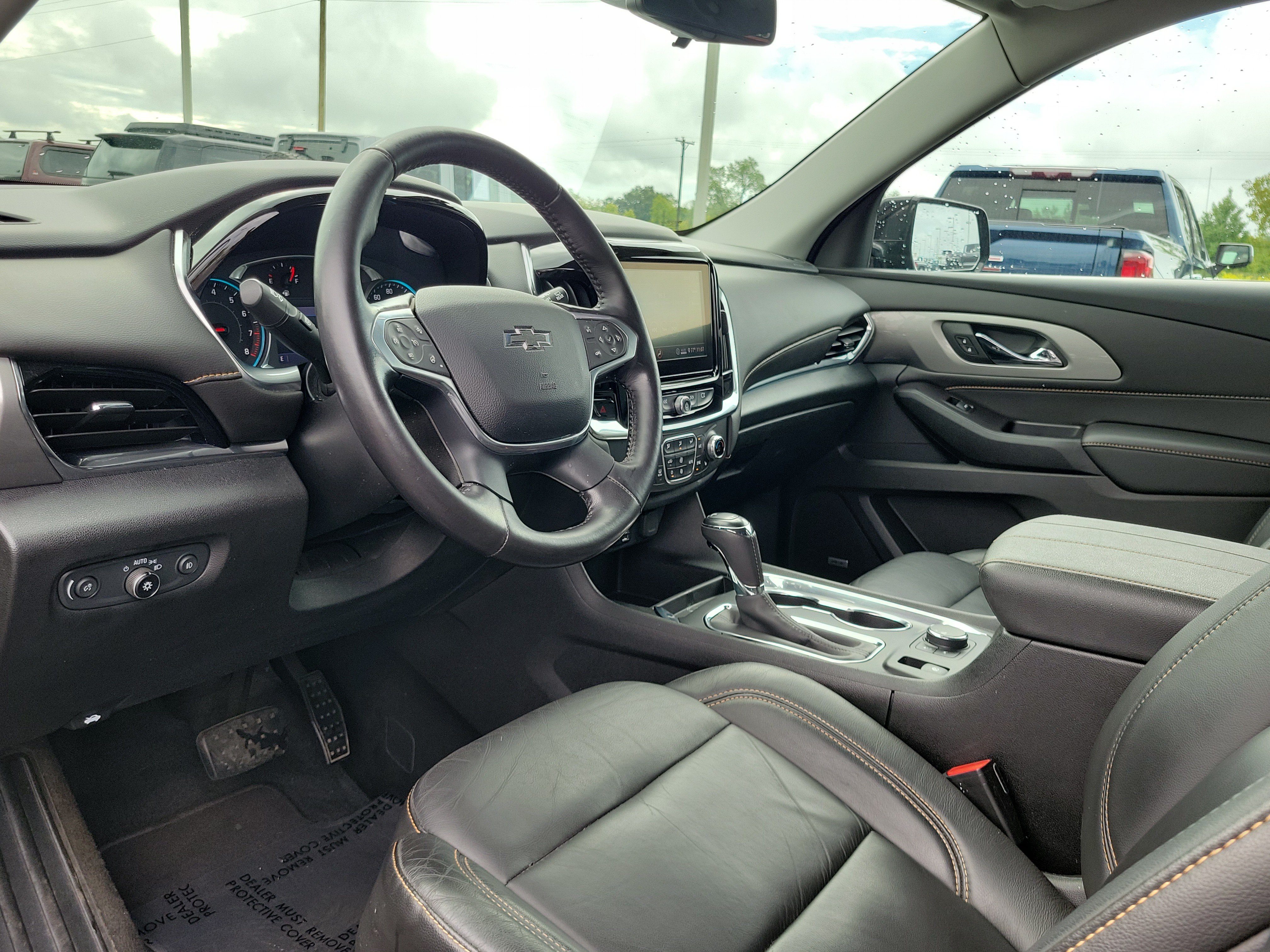 Used 2020 Mosaic Black Metallic Chevrolet RS image 23