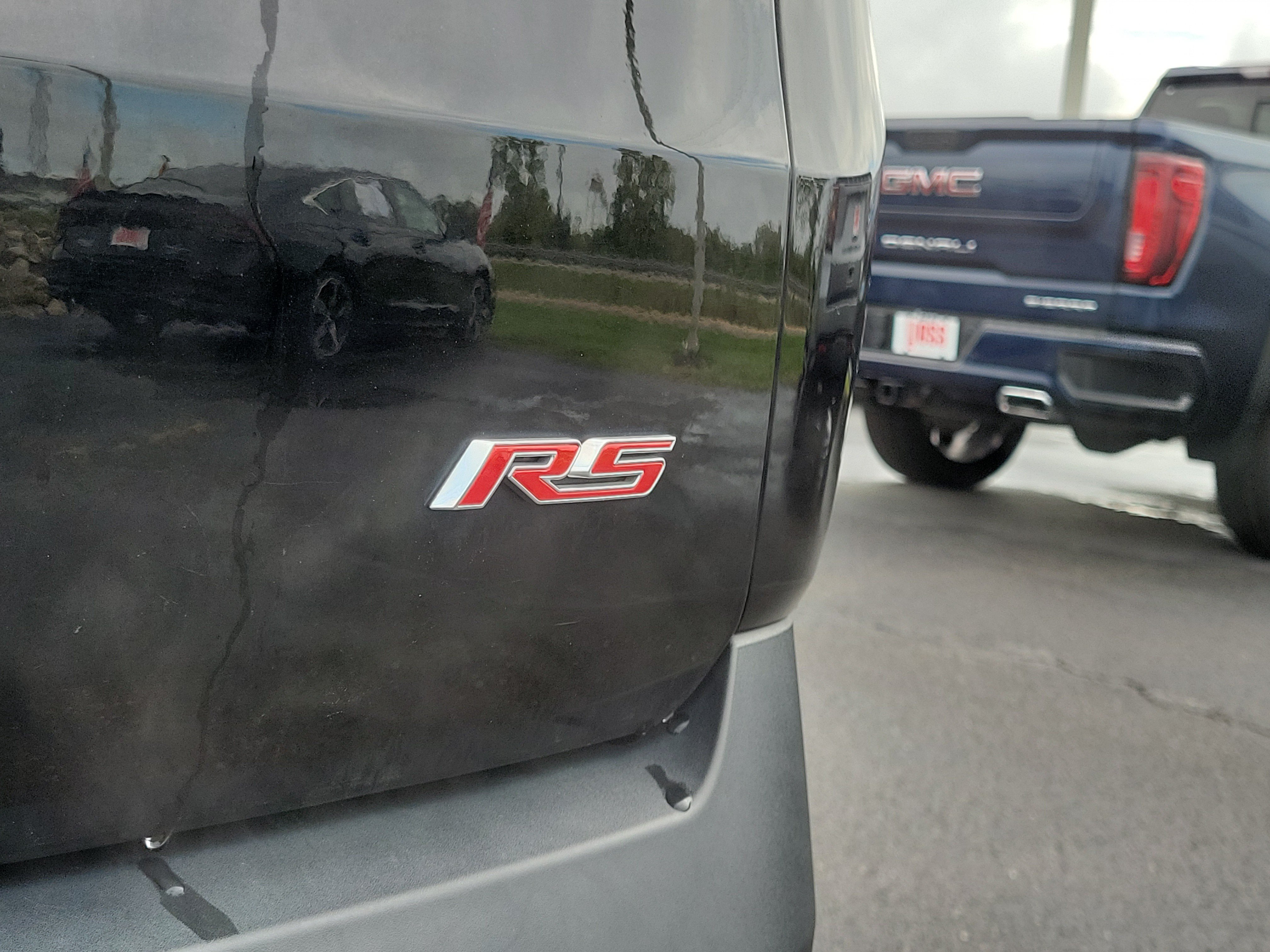 Used 2020 Mosaic Black Metallic Chevrolet RS image 11