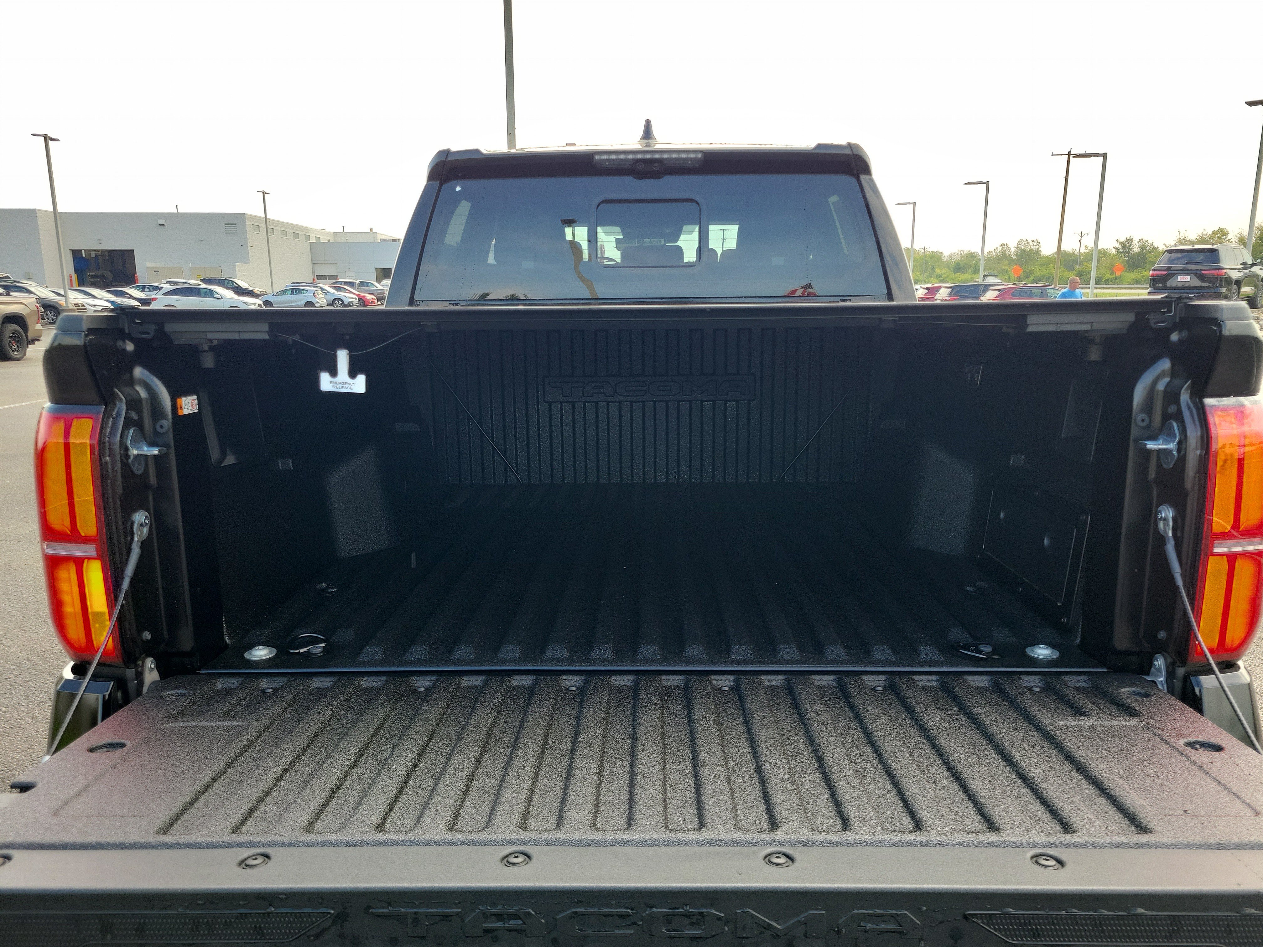 2026 Toyota Tacoma TRD Off-Road, photo 12 of 12
