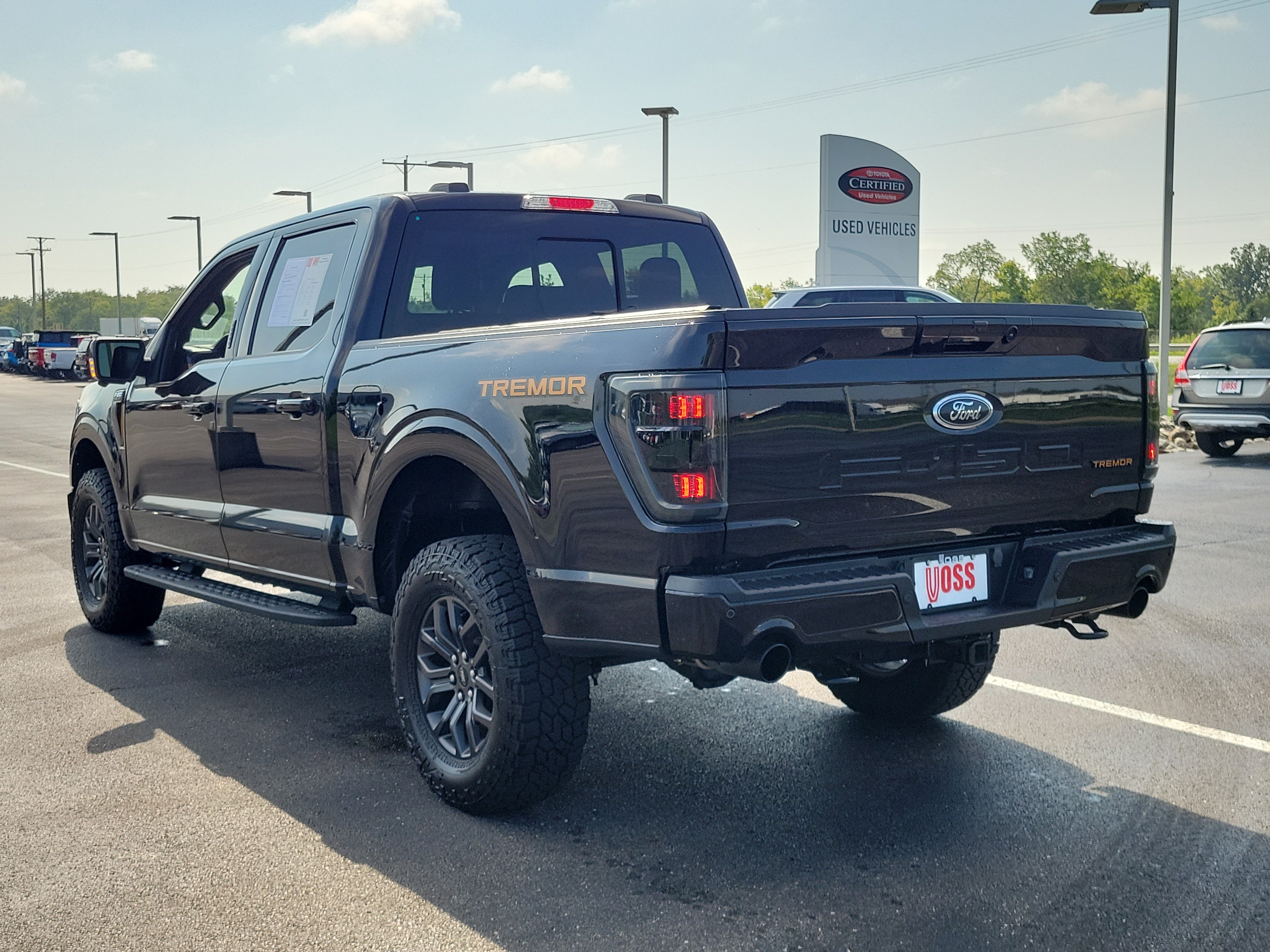 Used 2023 Agate Black Ford Tremor image 33