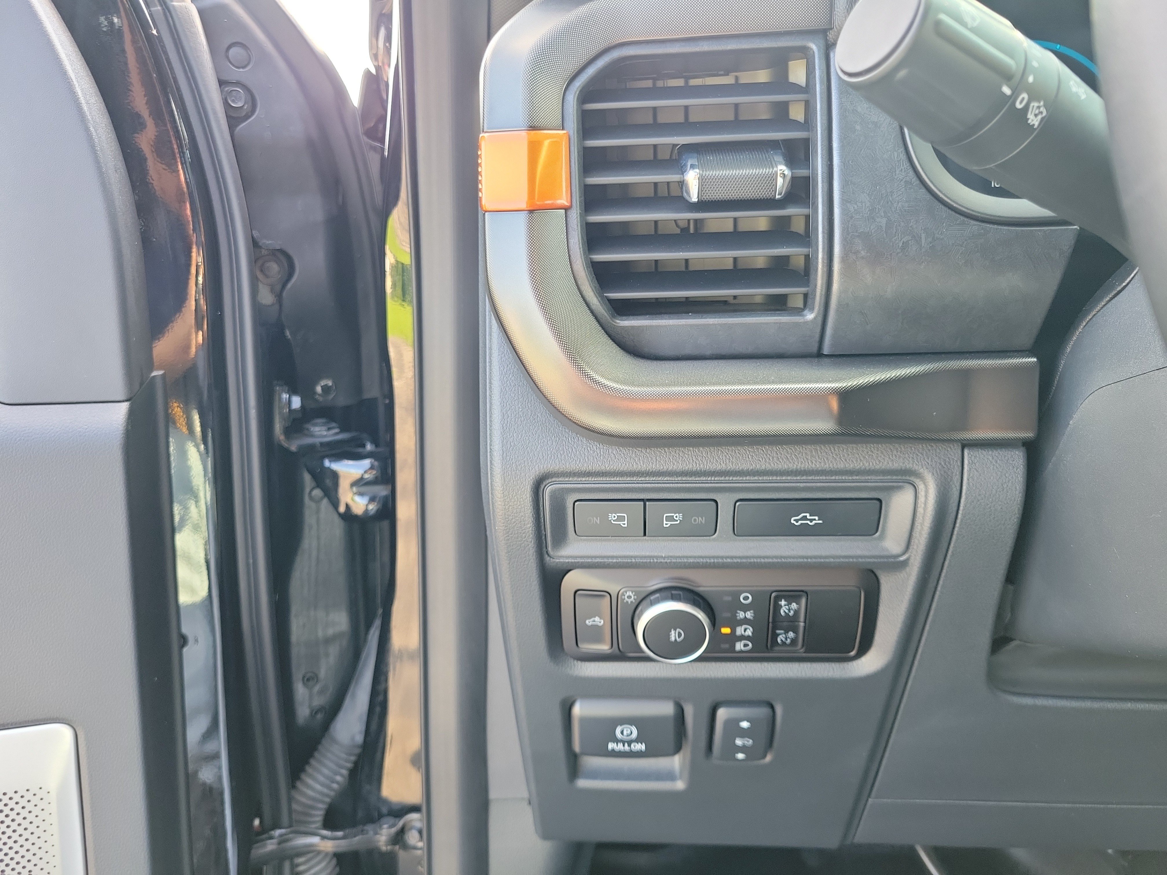 Used 2023 Agate Black Ford Tremor image 20