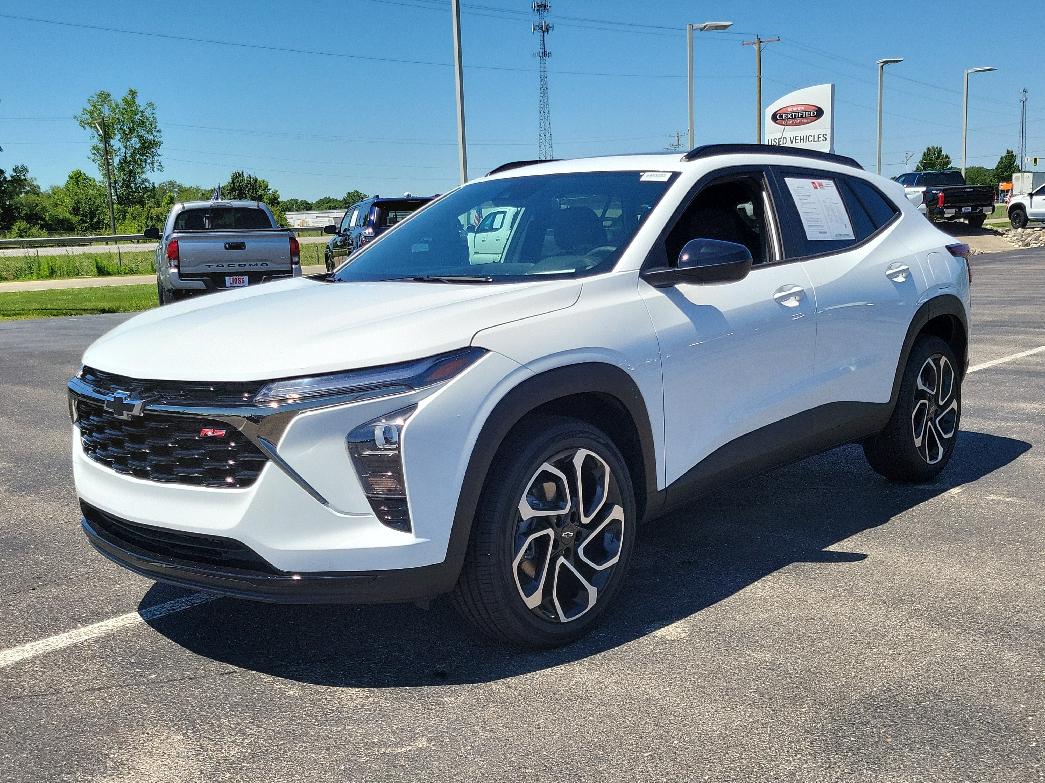 Used 2026 WHITE Chevrolet RS image 36
