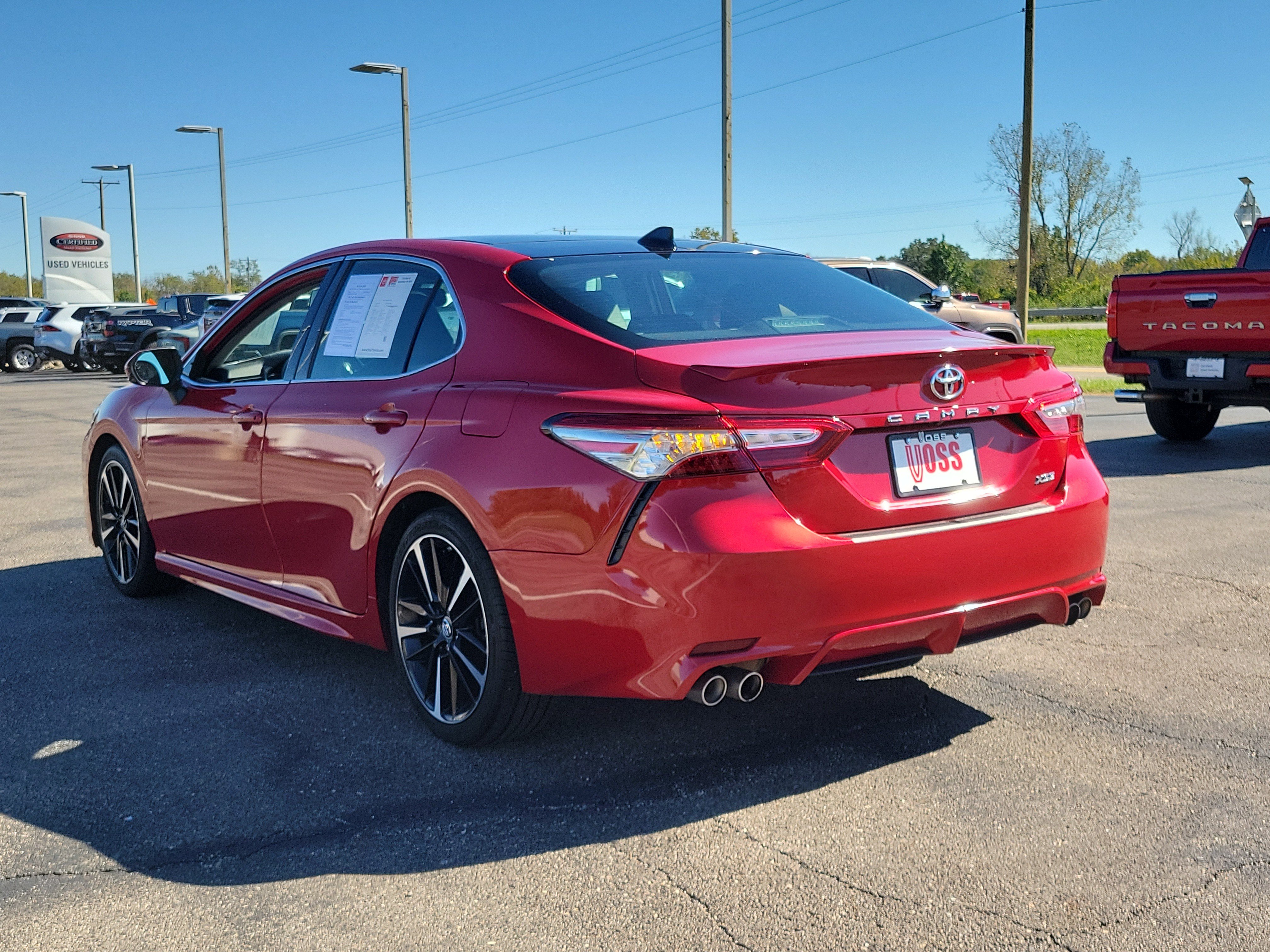 2019 Toyota Camry XSE, photo 7 of 12