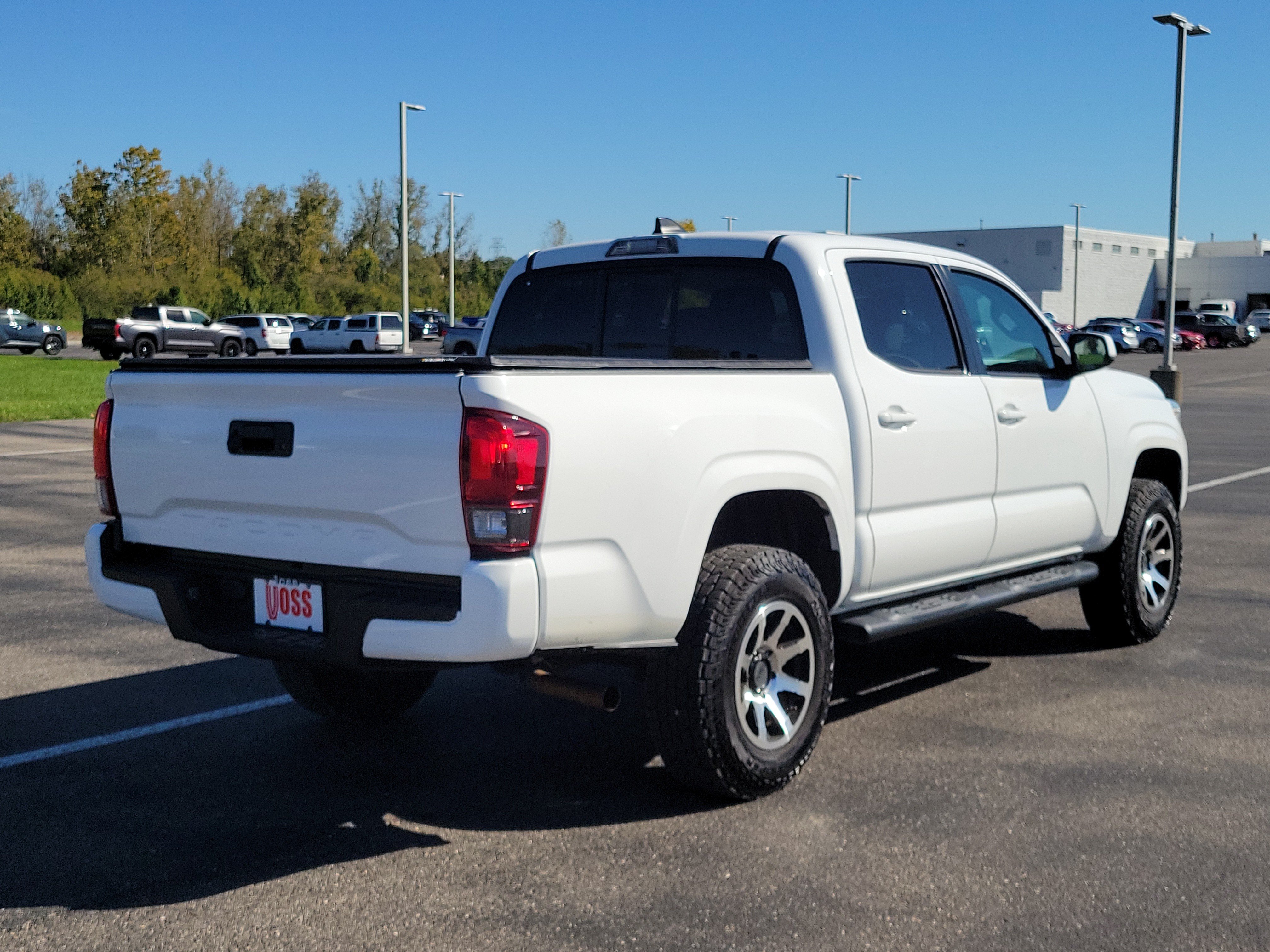 Used 2020 Super White Toyota SR image 8