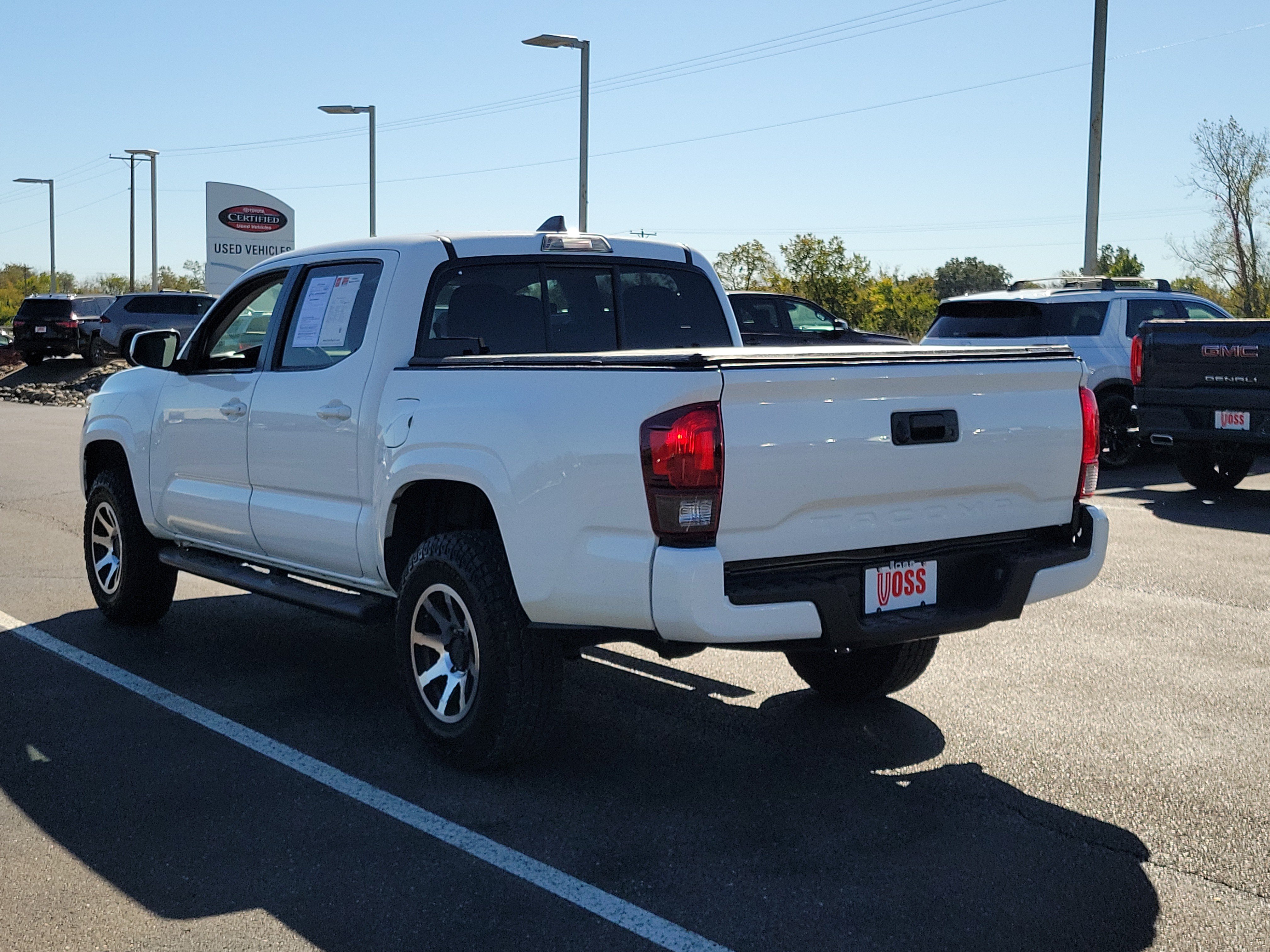 Used 2020 Super White Toyota SR image 7