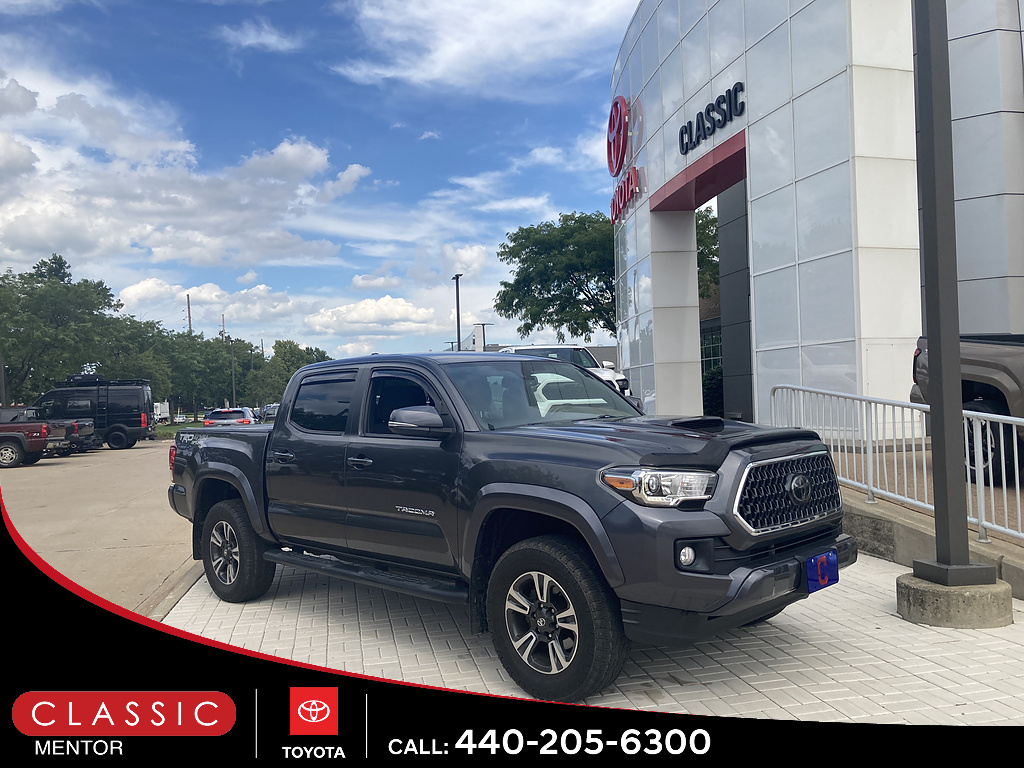 Magnetic Gray Metallic 2018 Toyota Tacoma Pickup Truck Four-Wheel Drive 6-Speed Automatic
