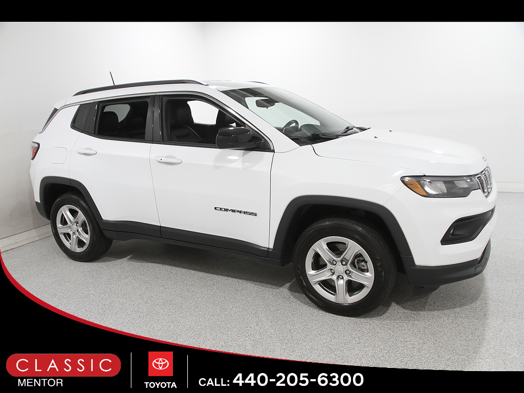Bright White Clear Coat 2023 Jeep Compass SUV / Crossover Four-Wheel Drive 8-Speed Automatic