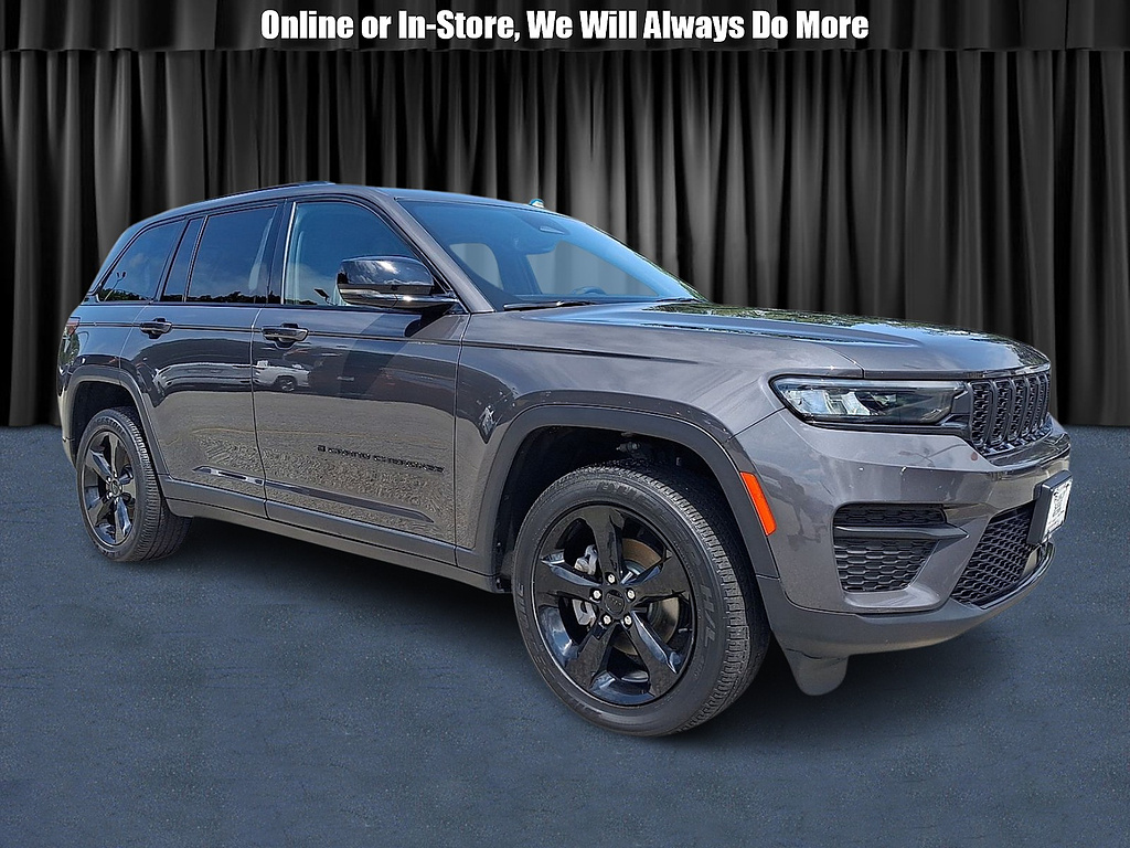 2024 Jeep Grand Cherokee Altitude X comparison vehicle