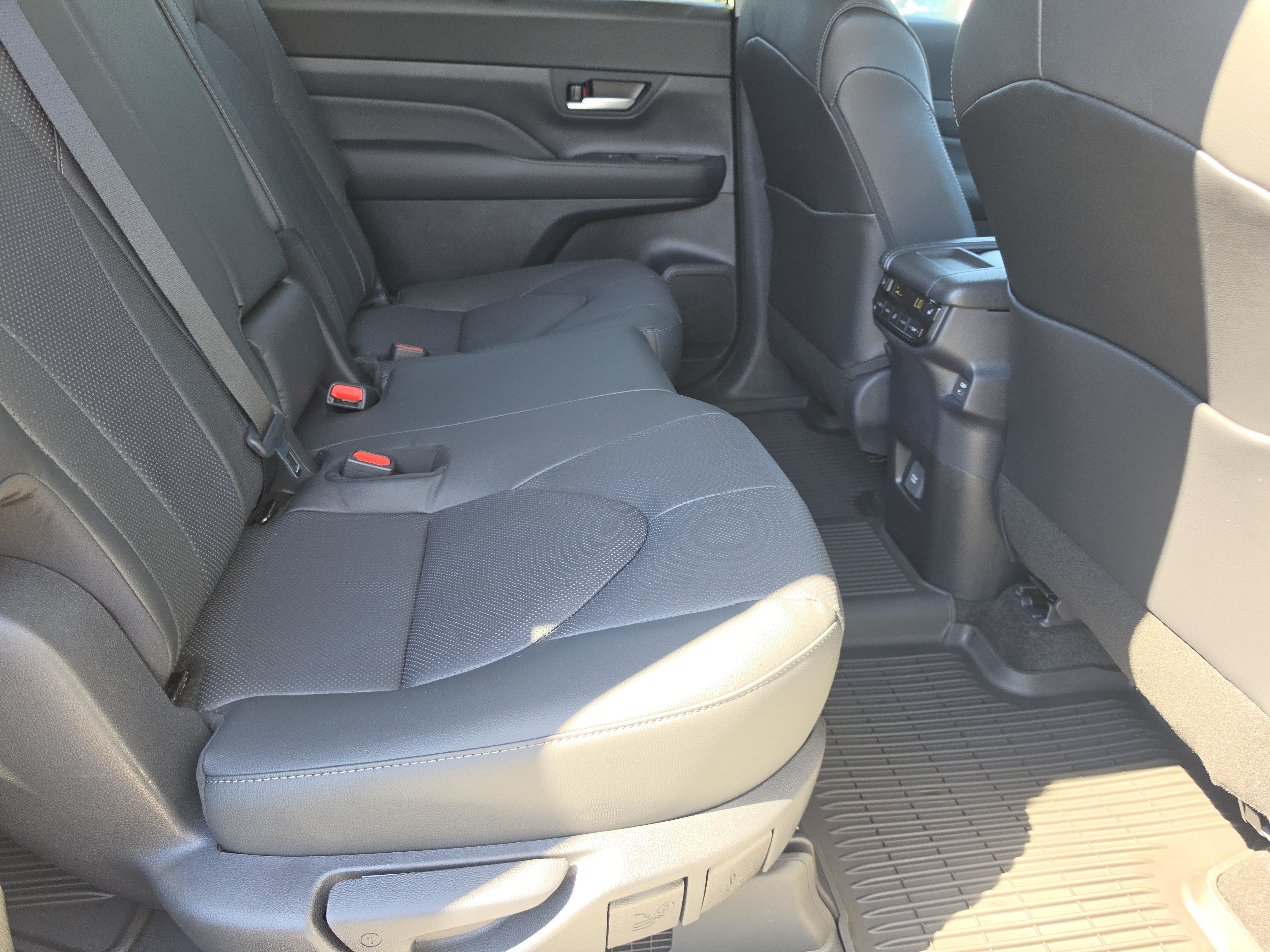 New 2026 Toyota Grand Highlander Hybrid SUV