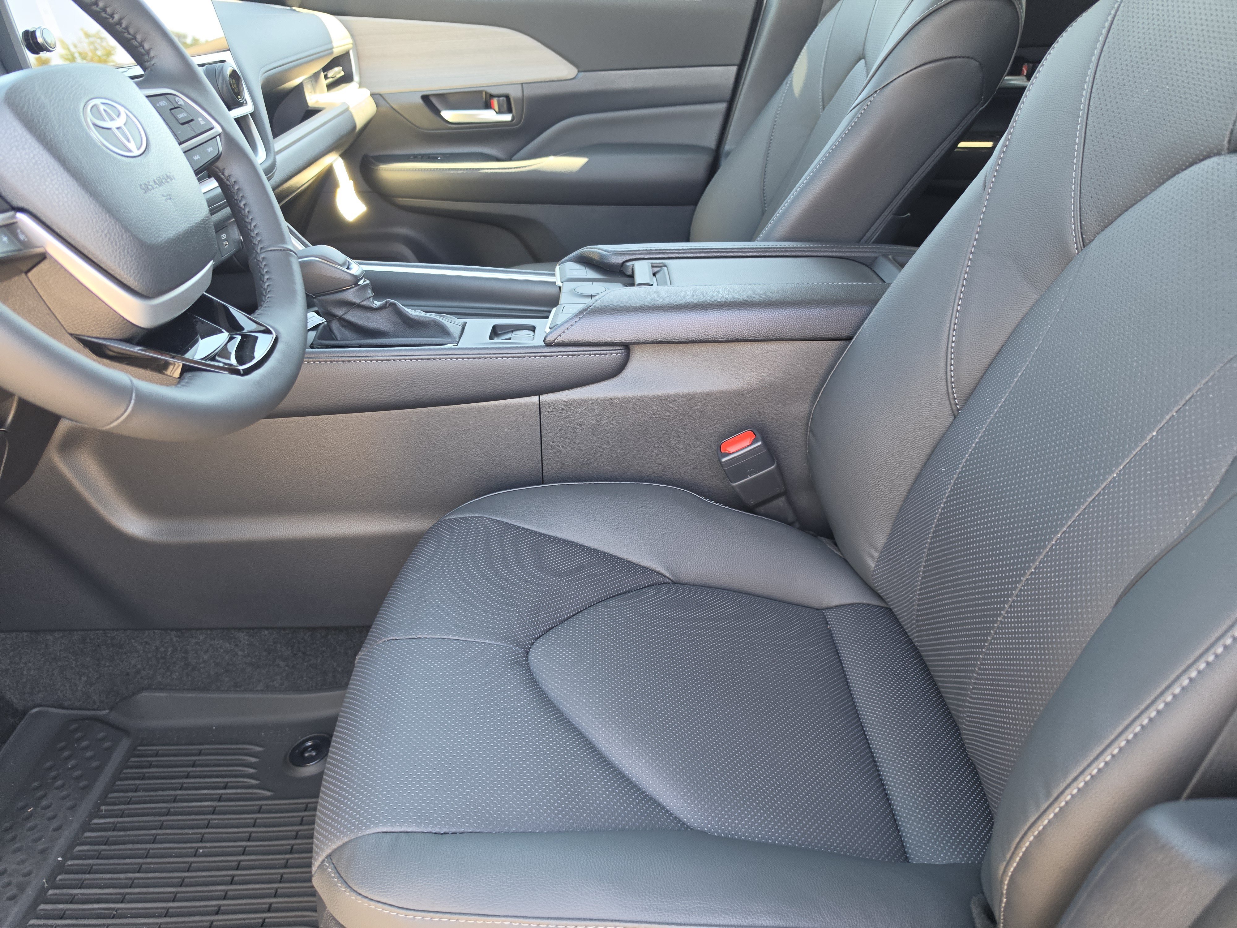 New 2026 Toyota Grand Highlander Hybrid SUV