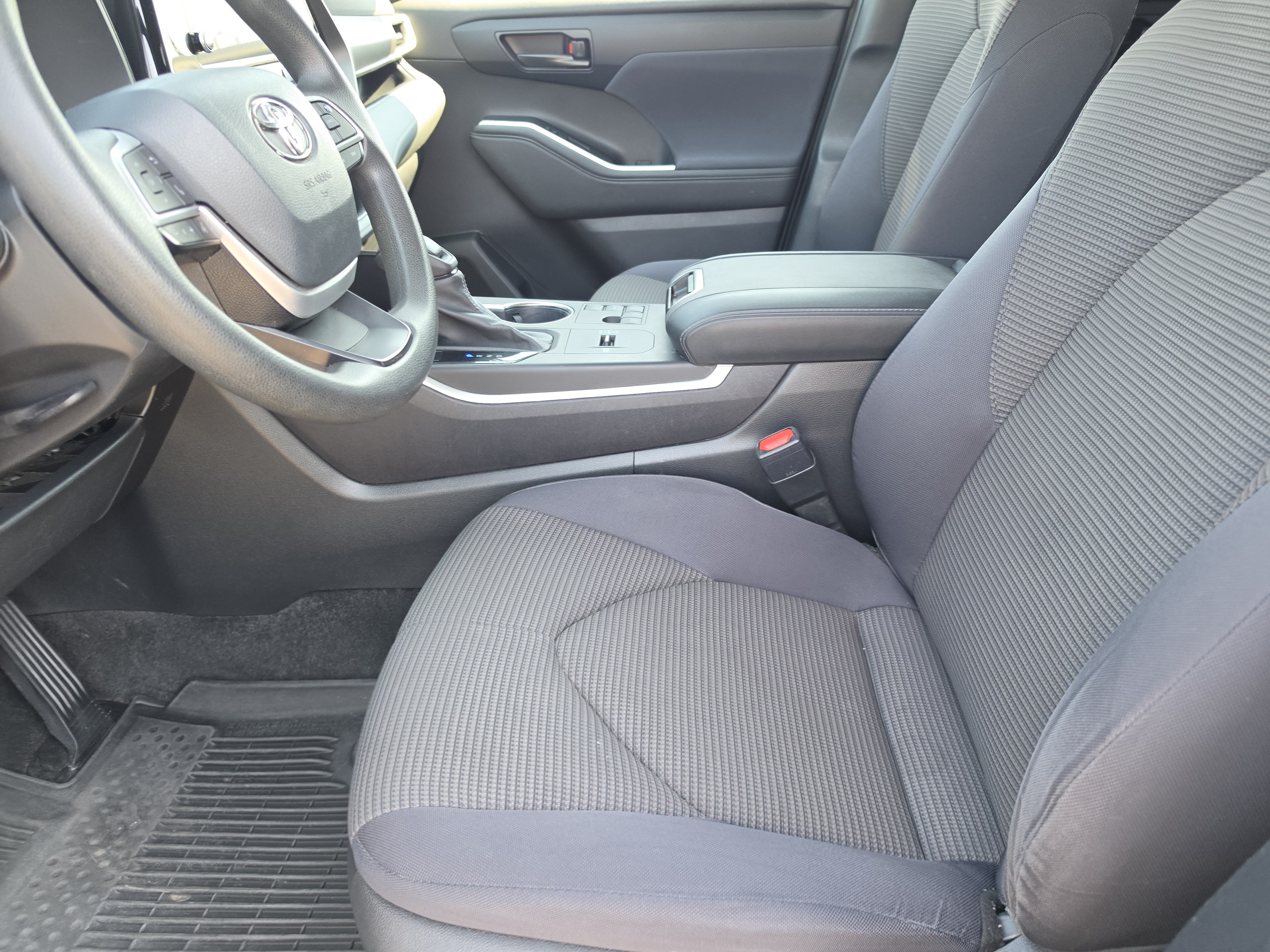 Used 2023 Toyota Highlander SUV