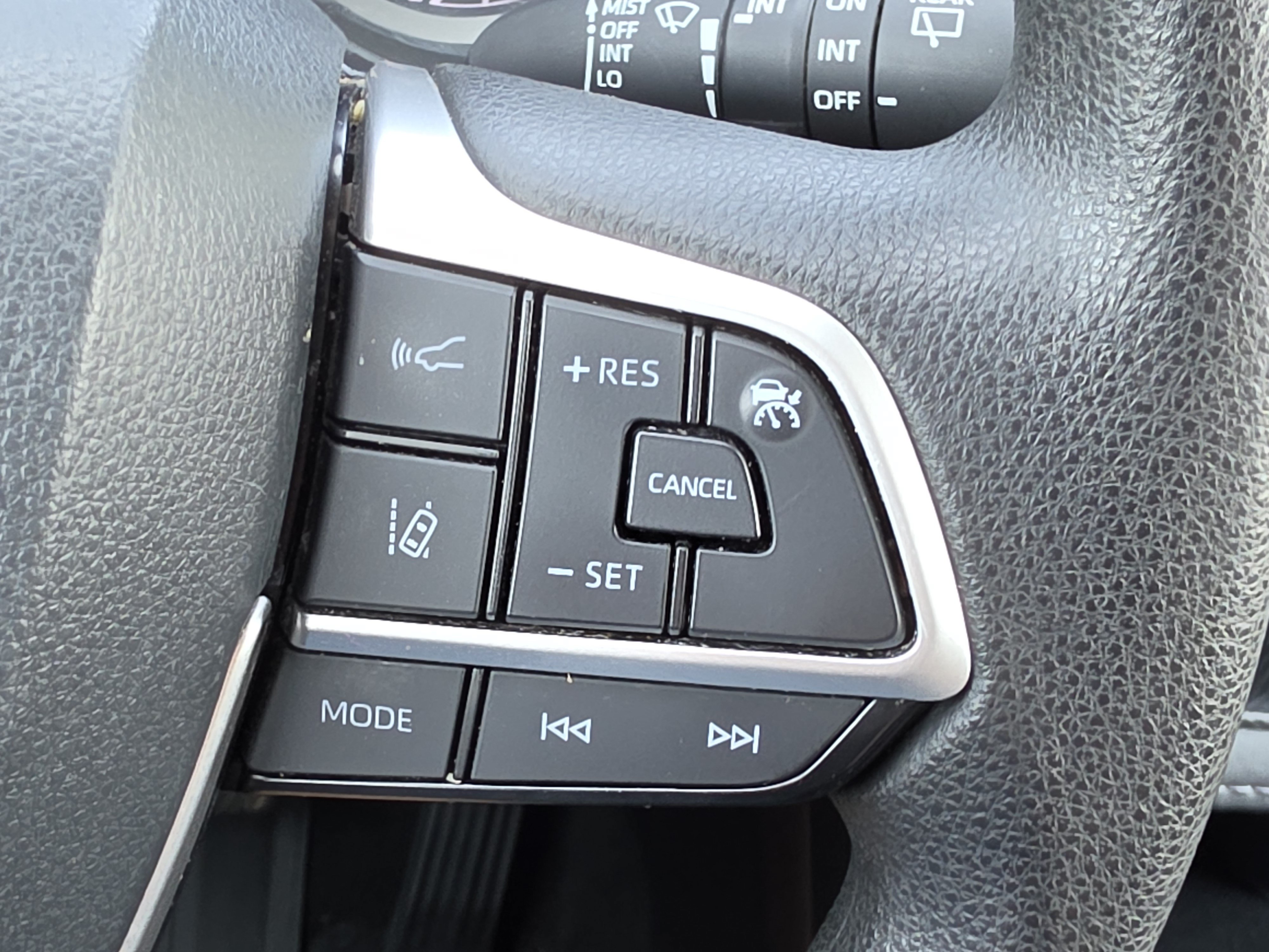 Used 2023 Toyota Highlander SUV