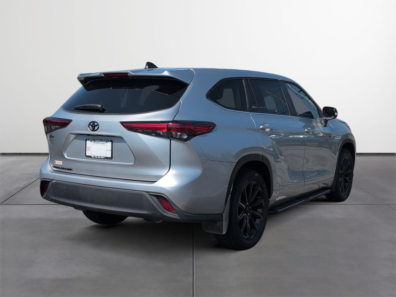Used 2023 Toyota Highlander SUV