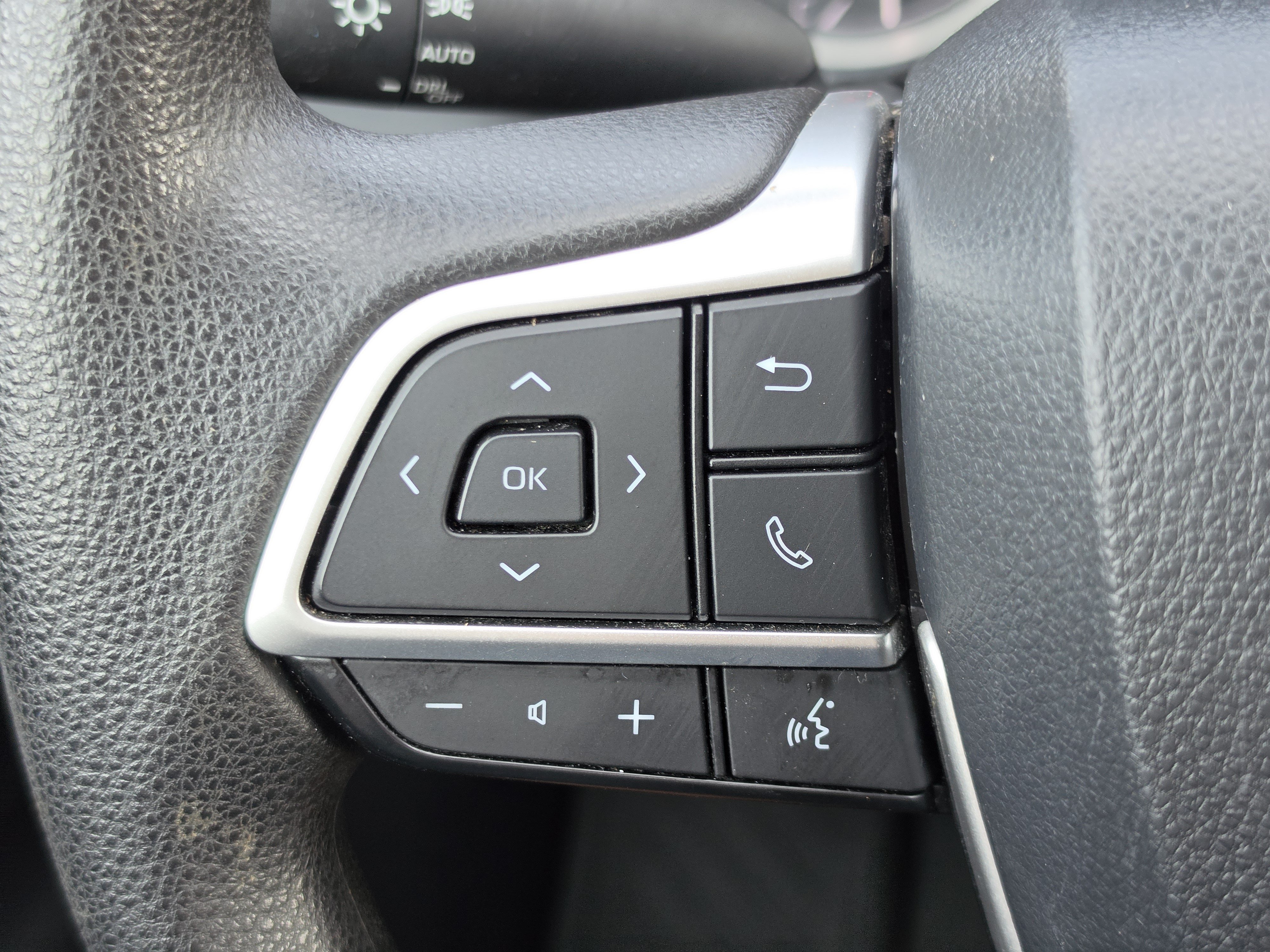 Used 2023 Toyota Highlander SUV